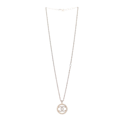 Chanel Pearl CC Round Pendant Necklace Gold 3 of 5