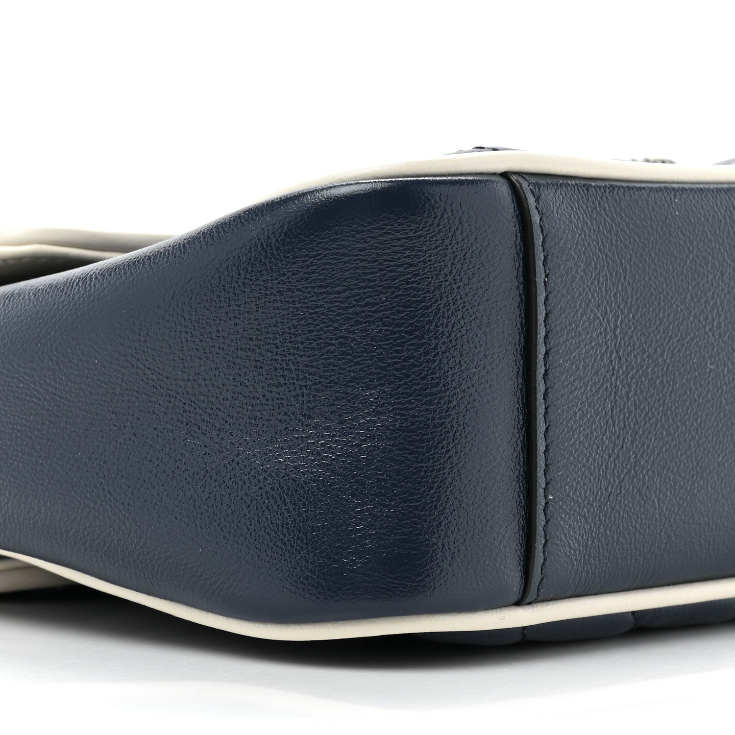Gucci Vintage Effect Calfskin Matelasse Diagonal Small Torchon GG Marmont Shoulder Bag Blue Agata Mystic White 9 of 10