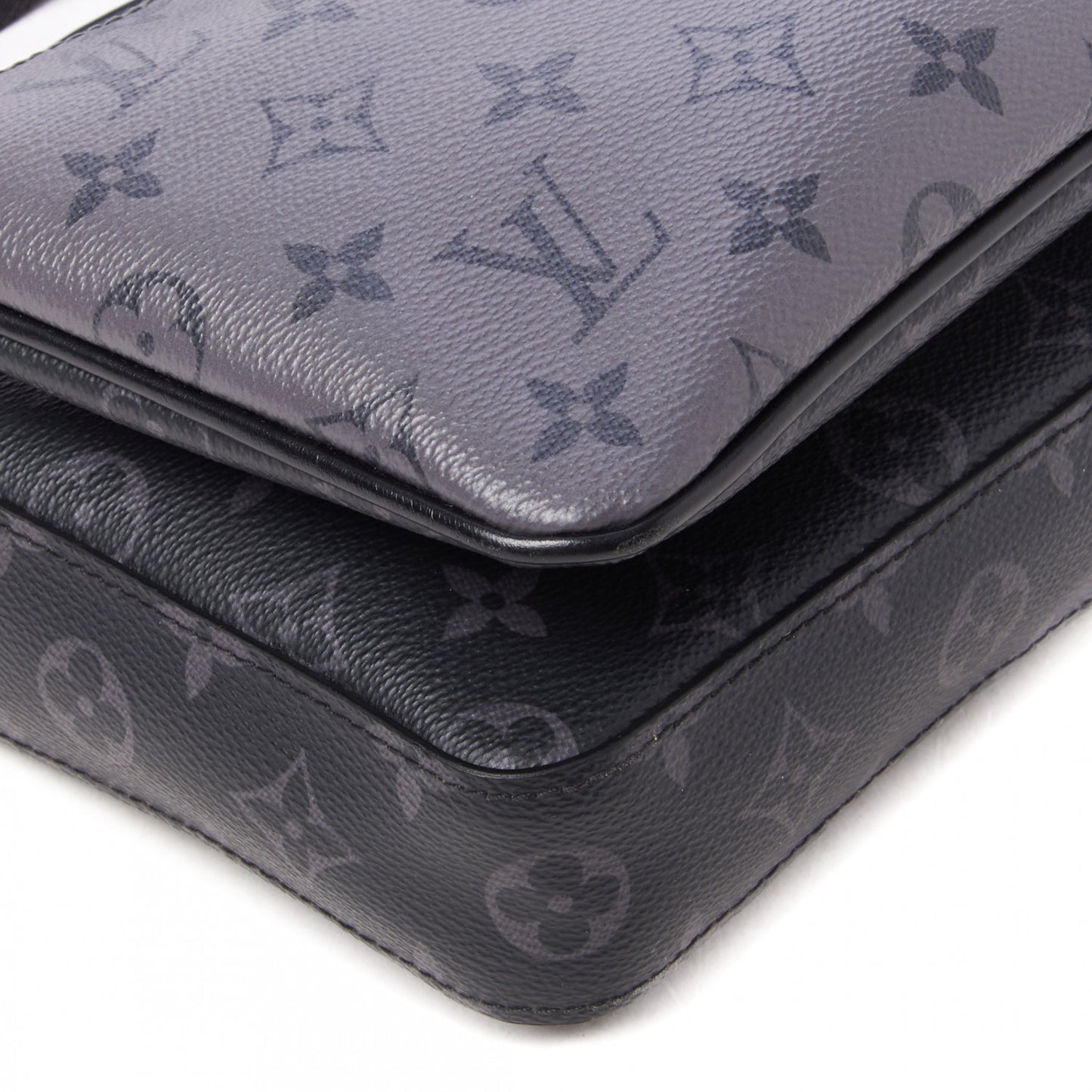 Reverse Monogram Eclipse Trio Messenger