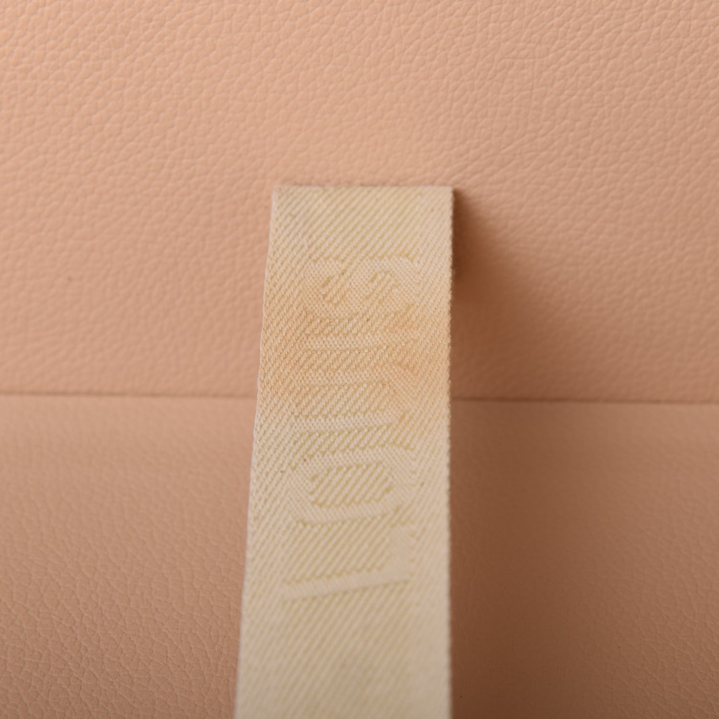 Monogram Bisten 70