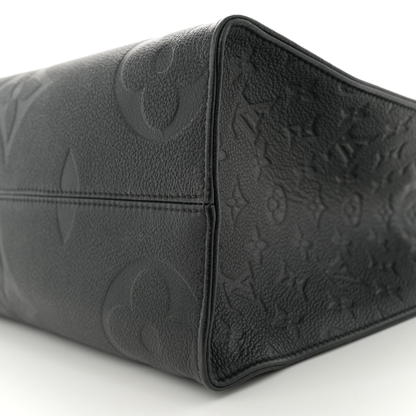 Empreinte Monogram Giant Onthego MM Black