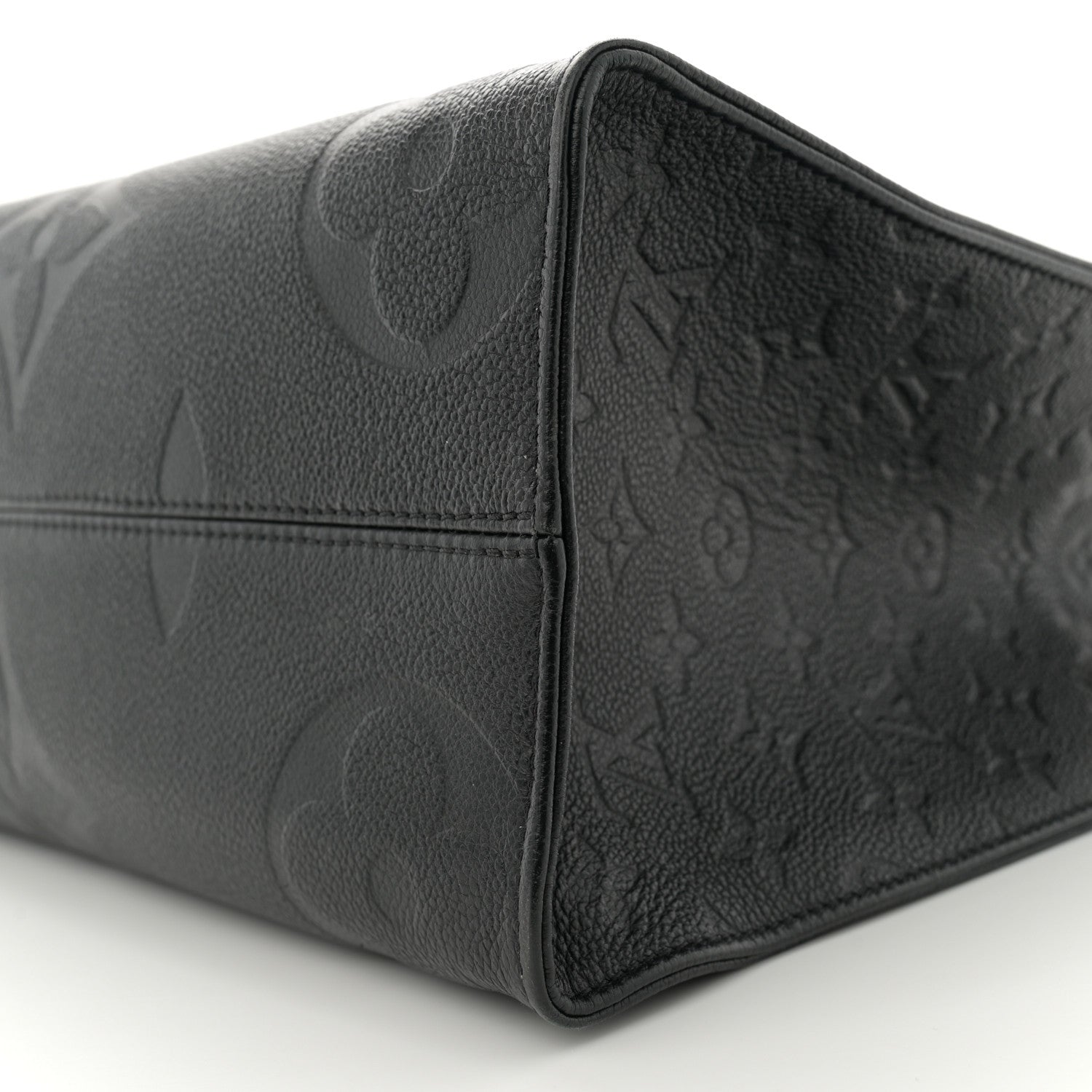 Louis Vuitton Empreinte Monogram Giant Onthego MM Black 9 of 11
