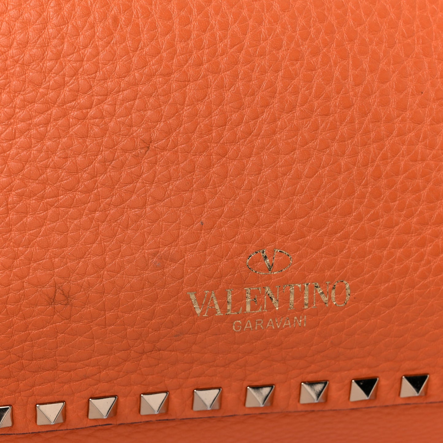 Pebbled Calfskin Medium Rockstud Tote Melon Sorbet