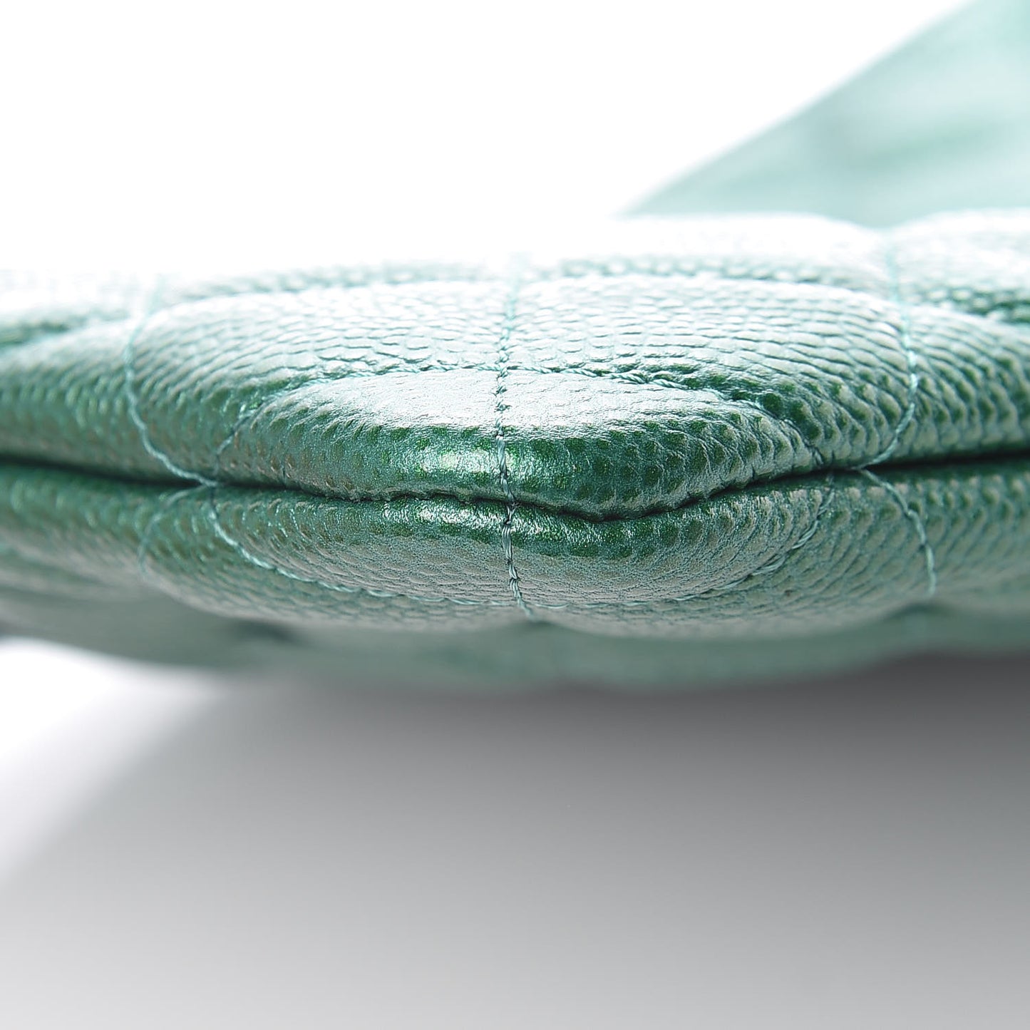 Metallic Caviar Quilted Medium Cosmetic Case Green