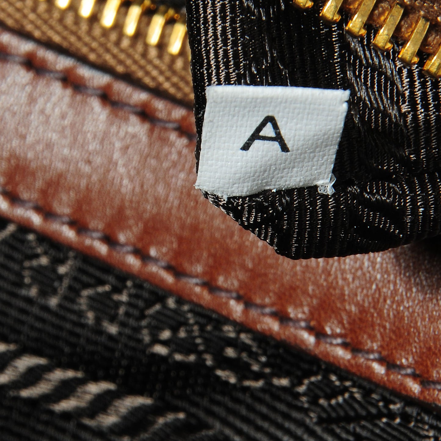 Calf Hair Giraffe Print Tote Sabbia Moro