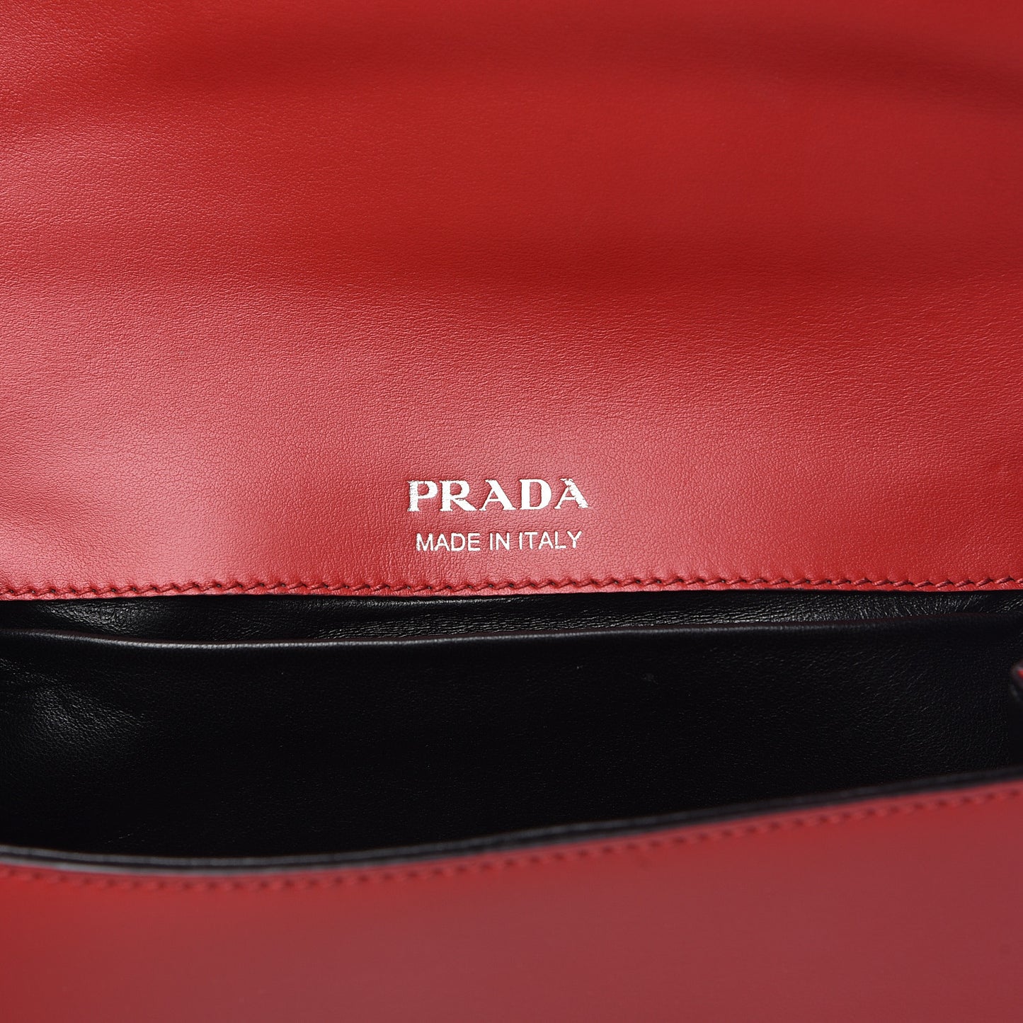 City Calfskin Sidonie Shoulder Bag Rosso Black