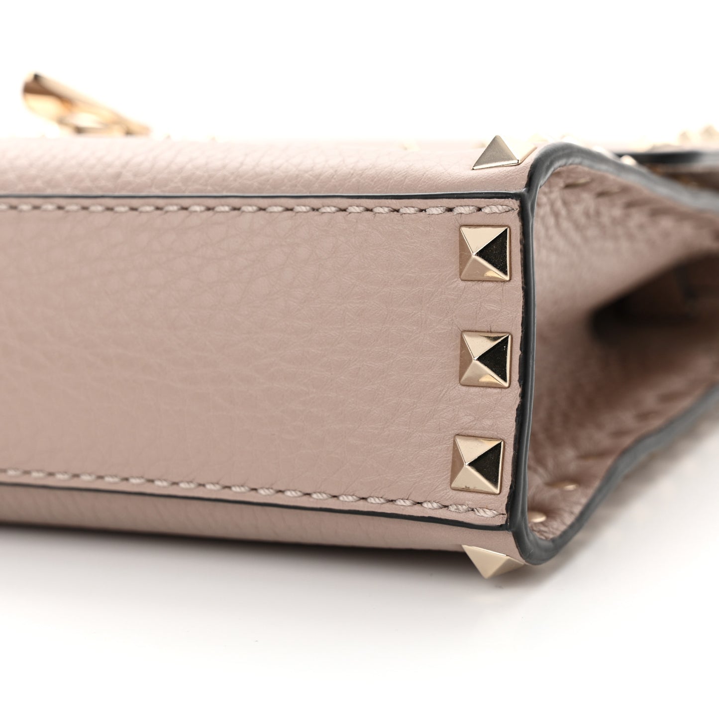 Pebbled Calfskin Medium Rockstud Flip Lock Crossbody Bag Poudre