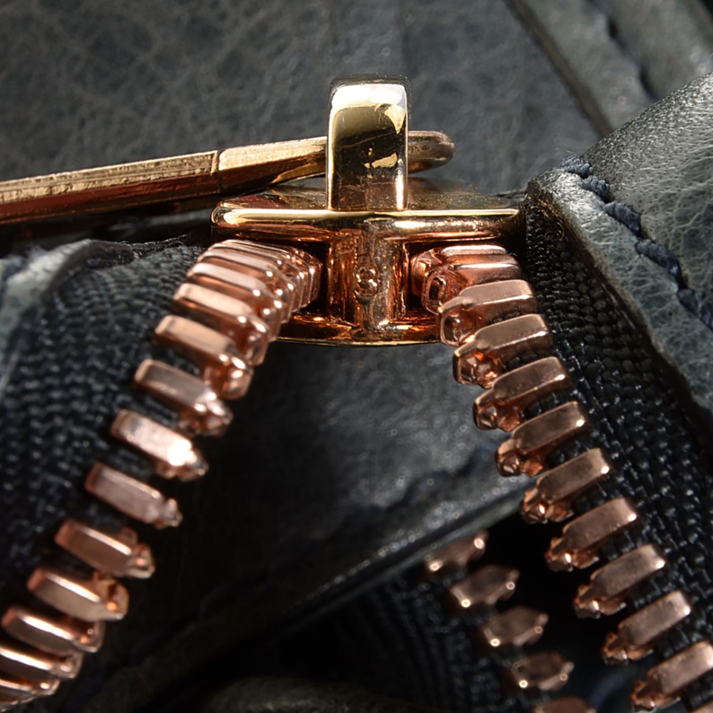 Agneau Giant 21 Rose Gold Hardware City Anthracite