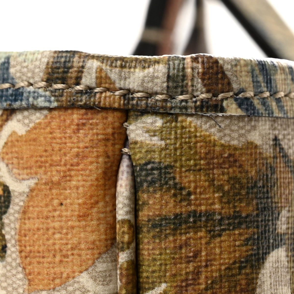 GG Supreme Monogram Water Flora Web Large Ophidia Tote Beige White Multicolor