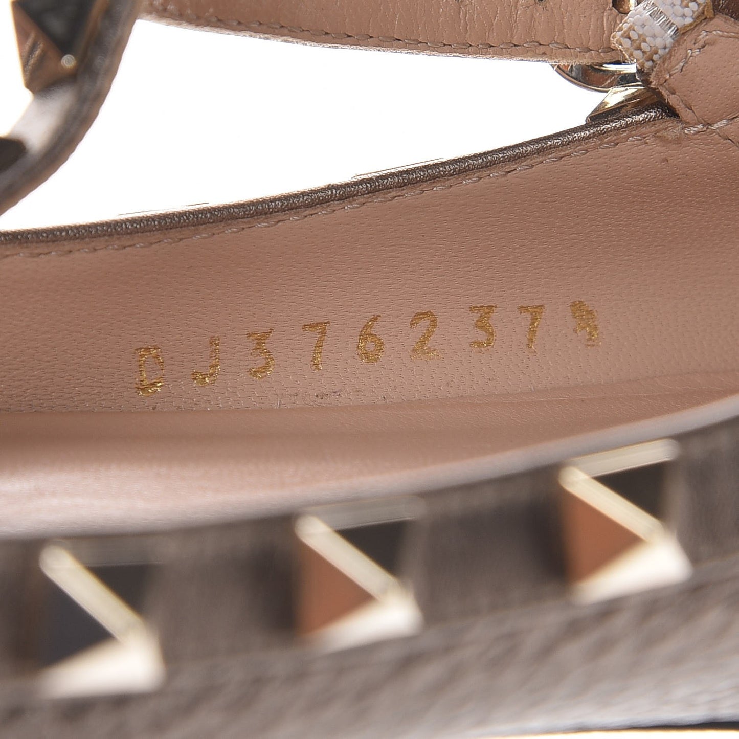Metallic Pebbled Calfskin Rockstud Cage Ballerina Flats 37.5 Sasso