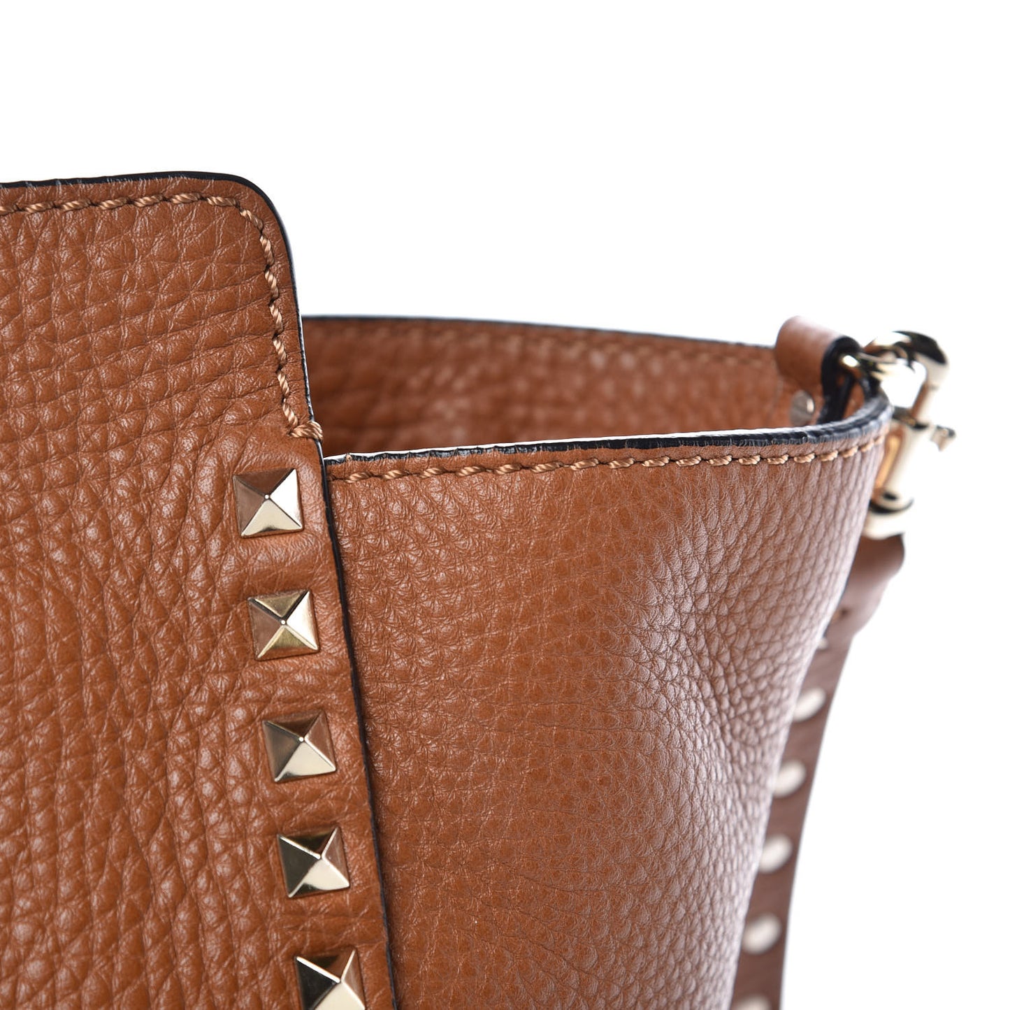 Pebbled Calfskin Medium Rockstud Tote Light Cuir