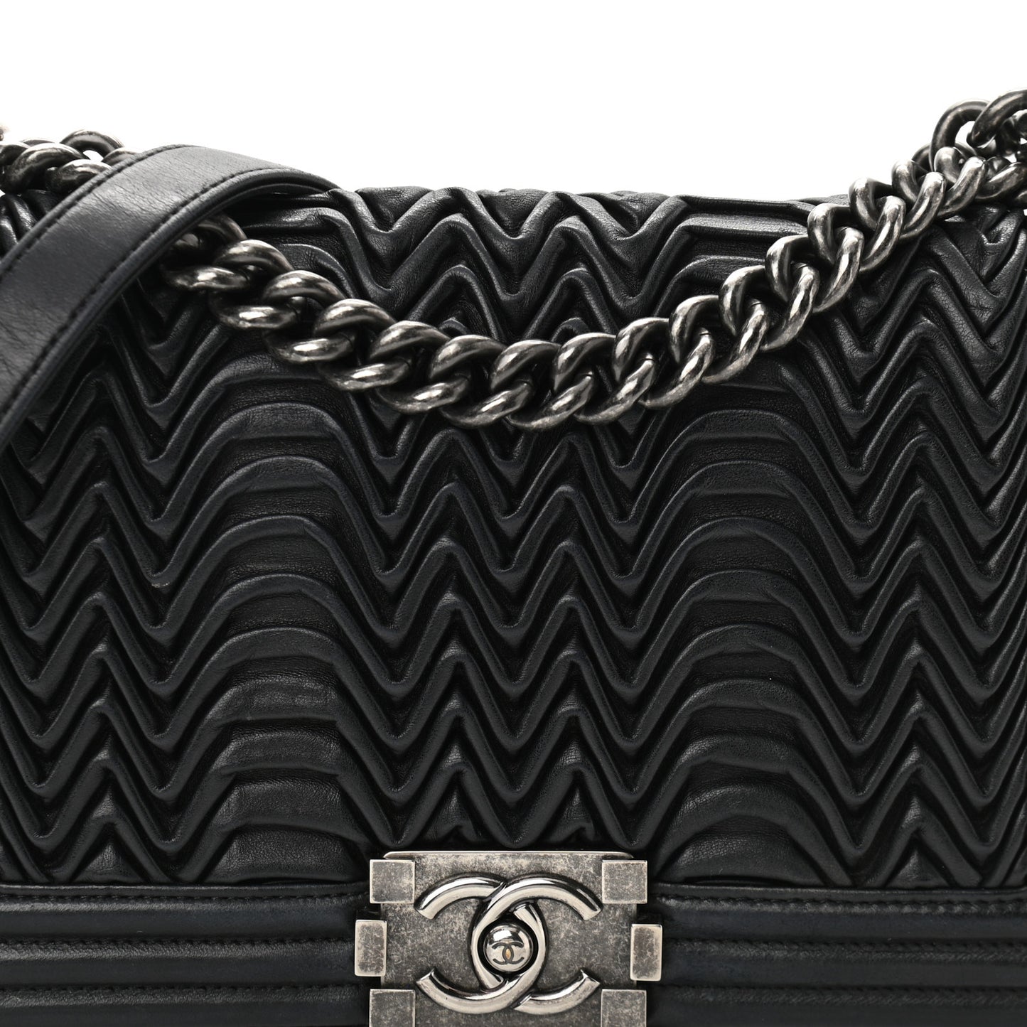 Lambskin Pleated Medium Boy Flap Black
