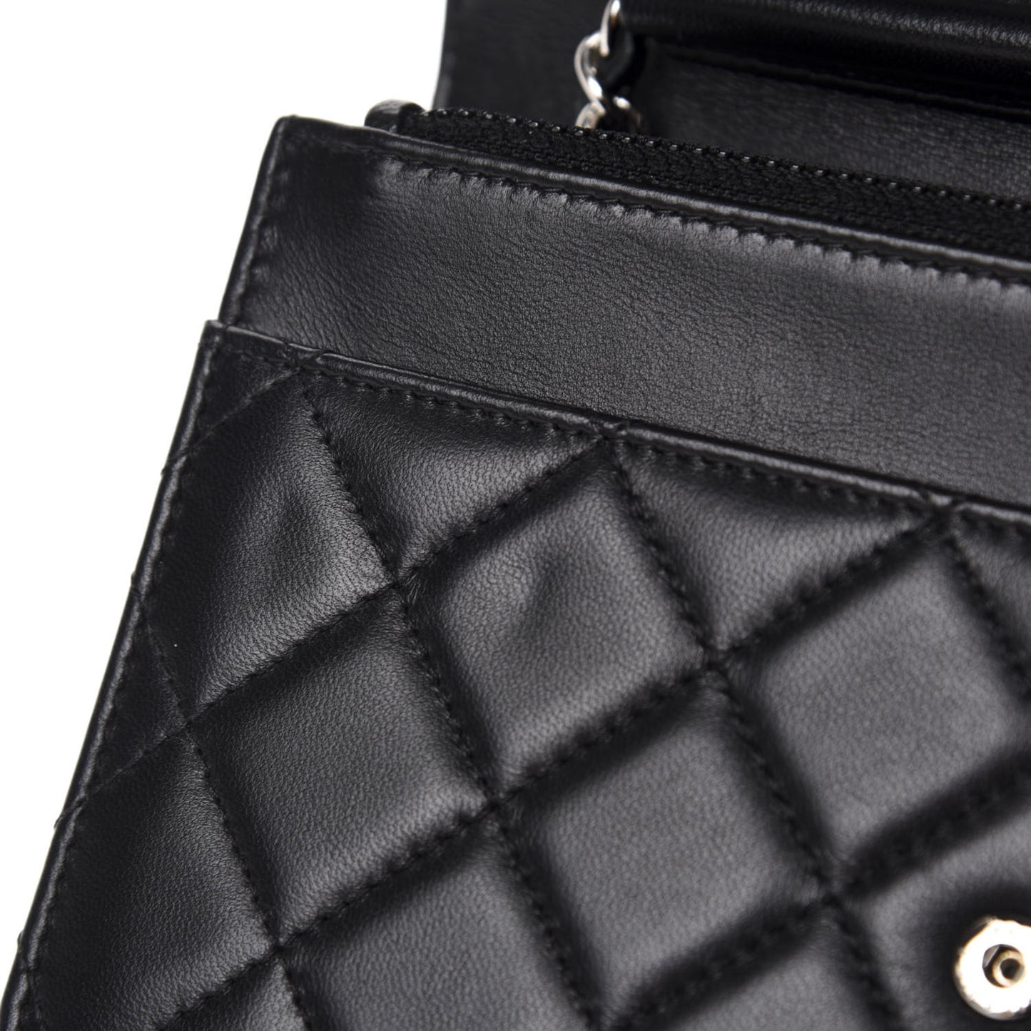 Lambskin Quilted Wallet On Chain WOC Black