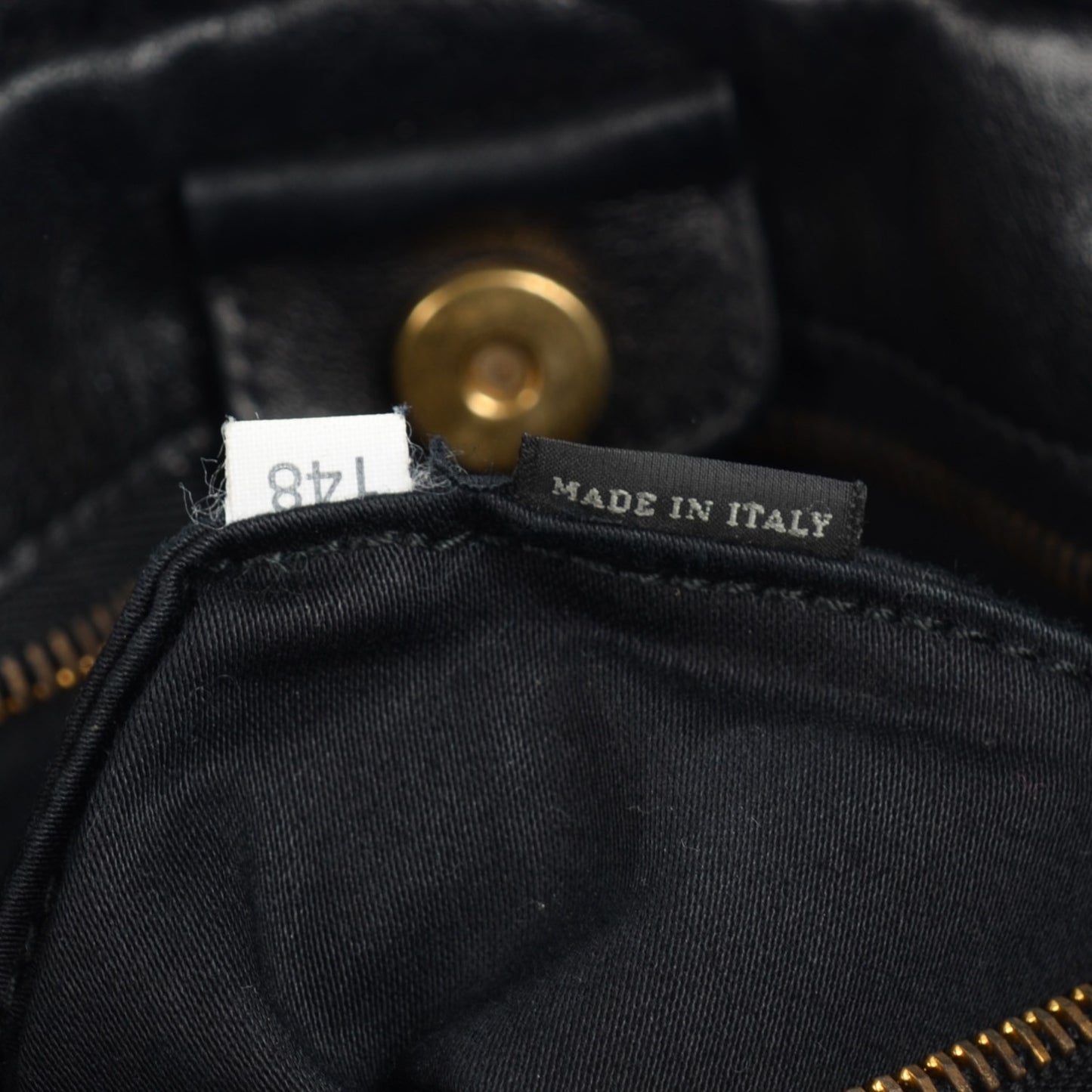 Vitello Lux Gathered Tote Black