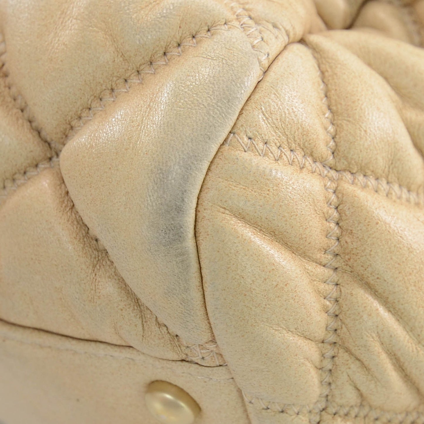 Lambskin Bubble Quilt Bowler Beige
