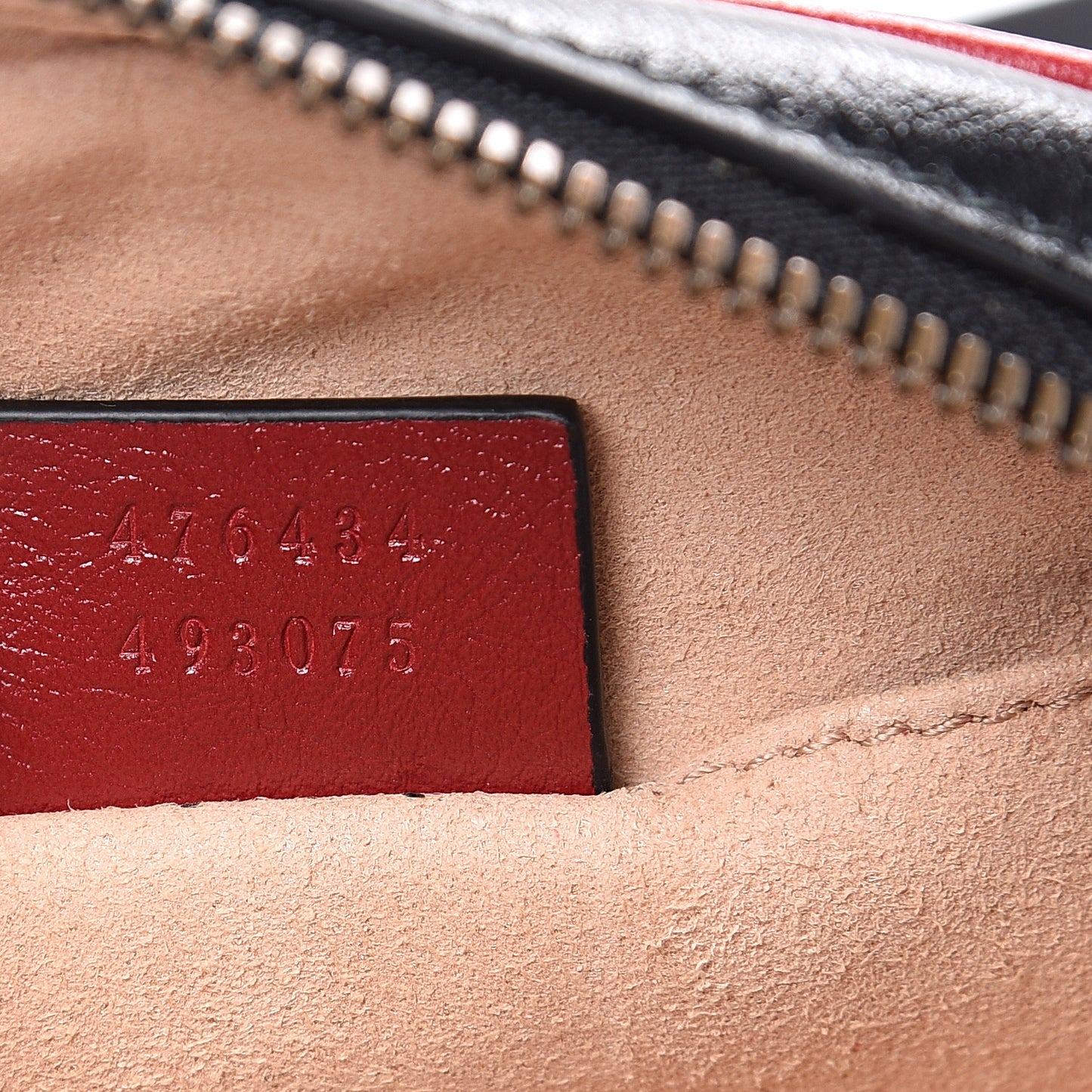 Azalea Calfskin Matelasse Diagonal Torchon GG Marmont Belt Bag 85 34 Black Romantic Cerise