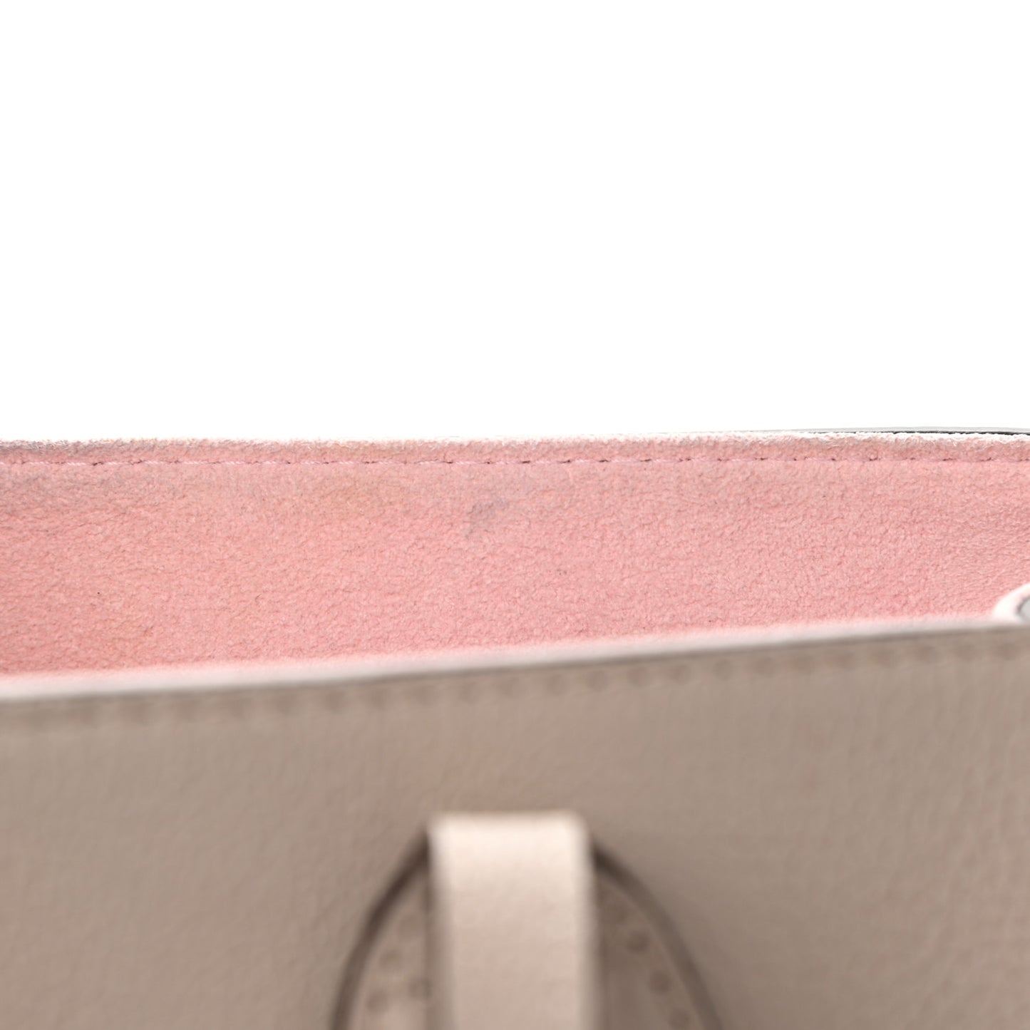Grained Calfskin Lockme Shopper Greige