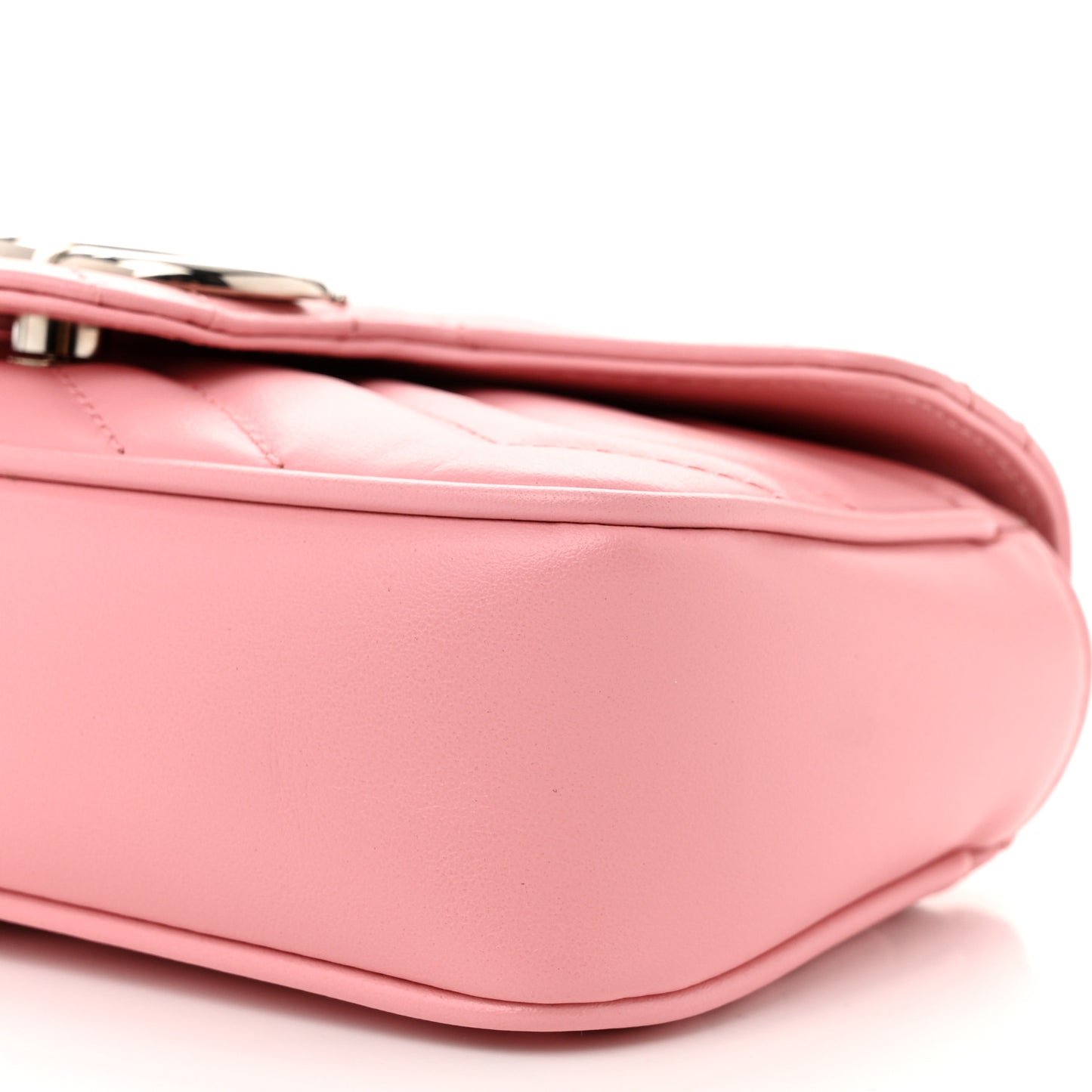 Calfskin Matelasse Super Mini GG Marmont Shoulder Bag Wild Rose