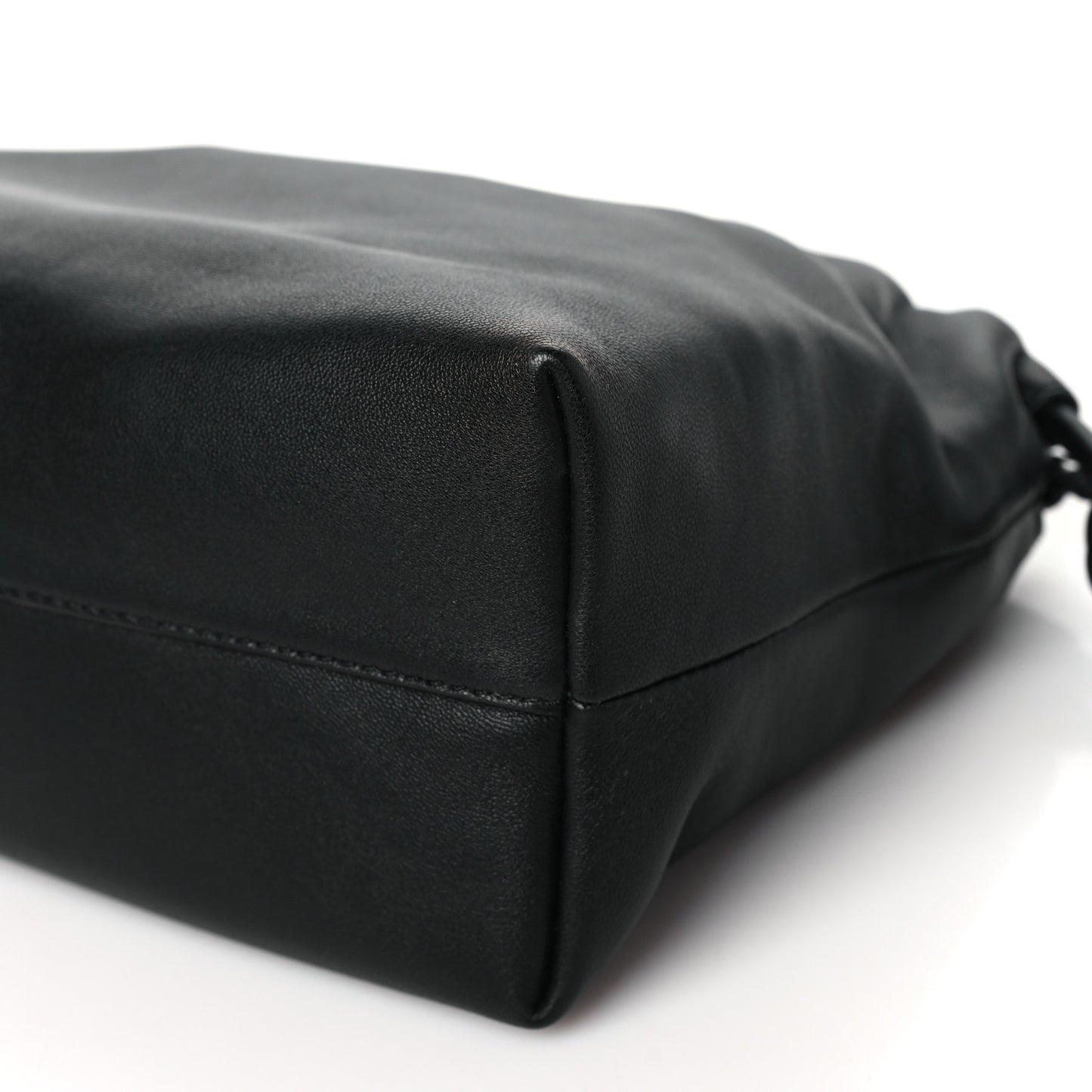 Mellow Nappa Donut Chain Flamenco Knot Clutch Black