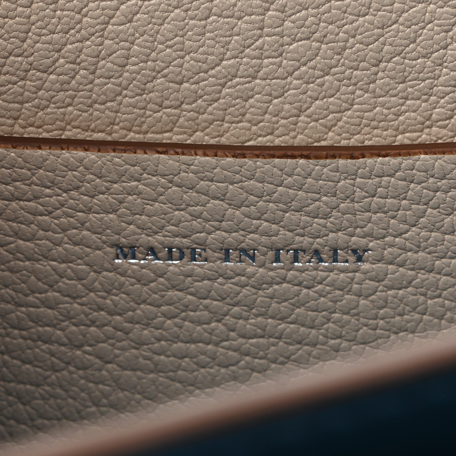Burberry Goatskin Small D-Ring Bag Beige 7 of 12