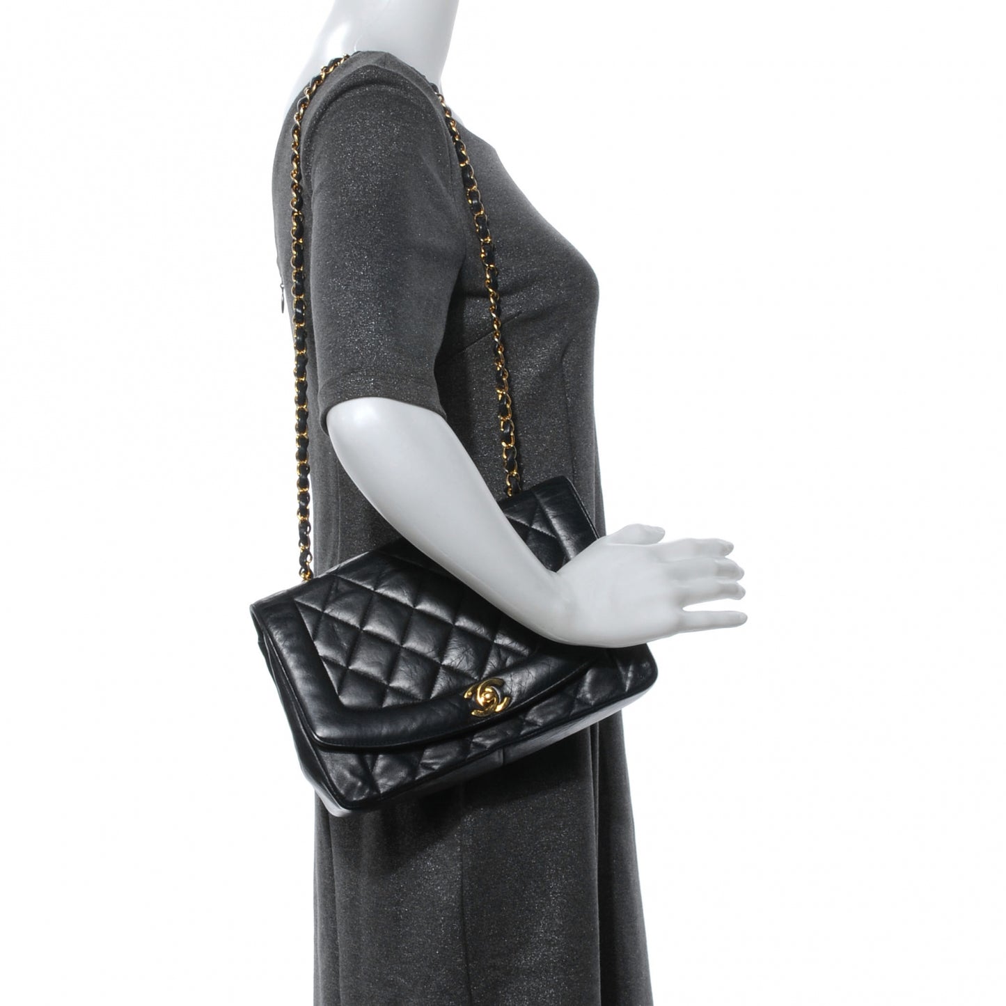 Lambskin Medium Single Flap Black