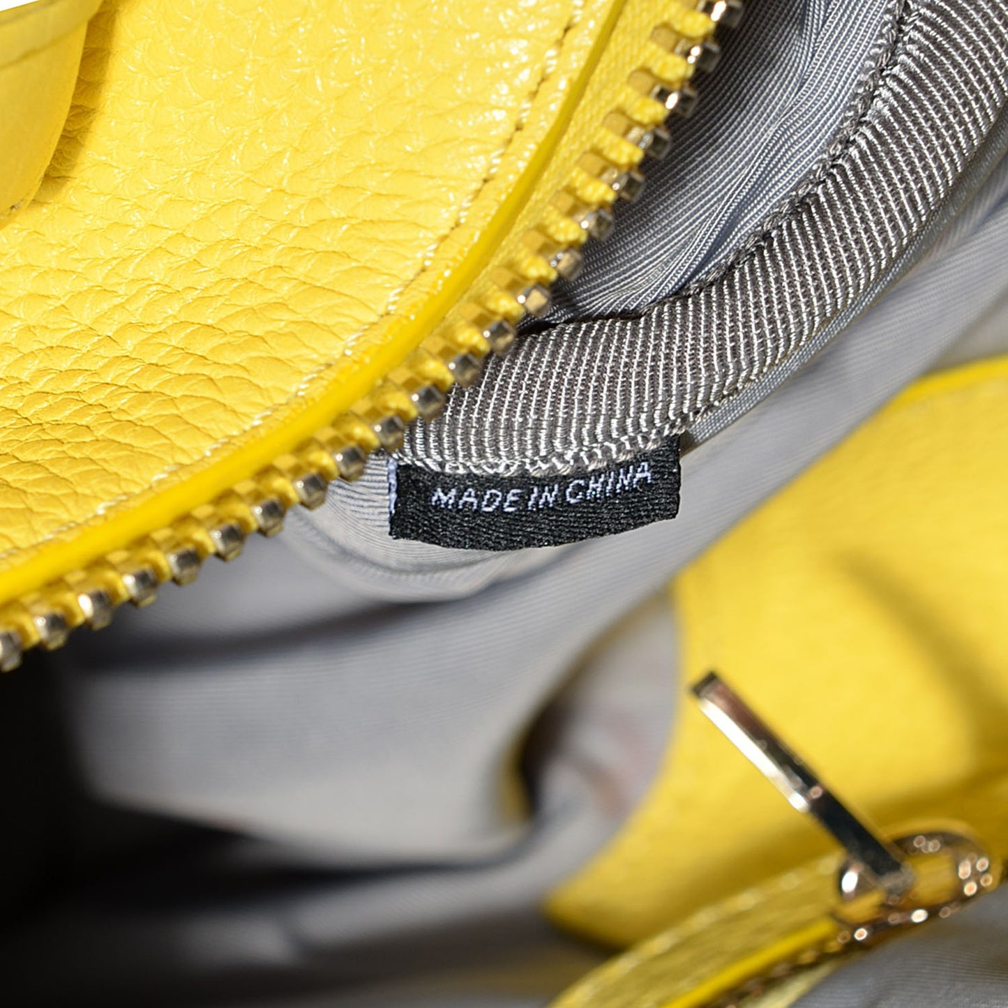 Pebbled Lambskin Rocco Yellow Light Gold Hardware