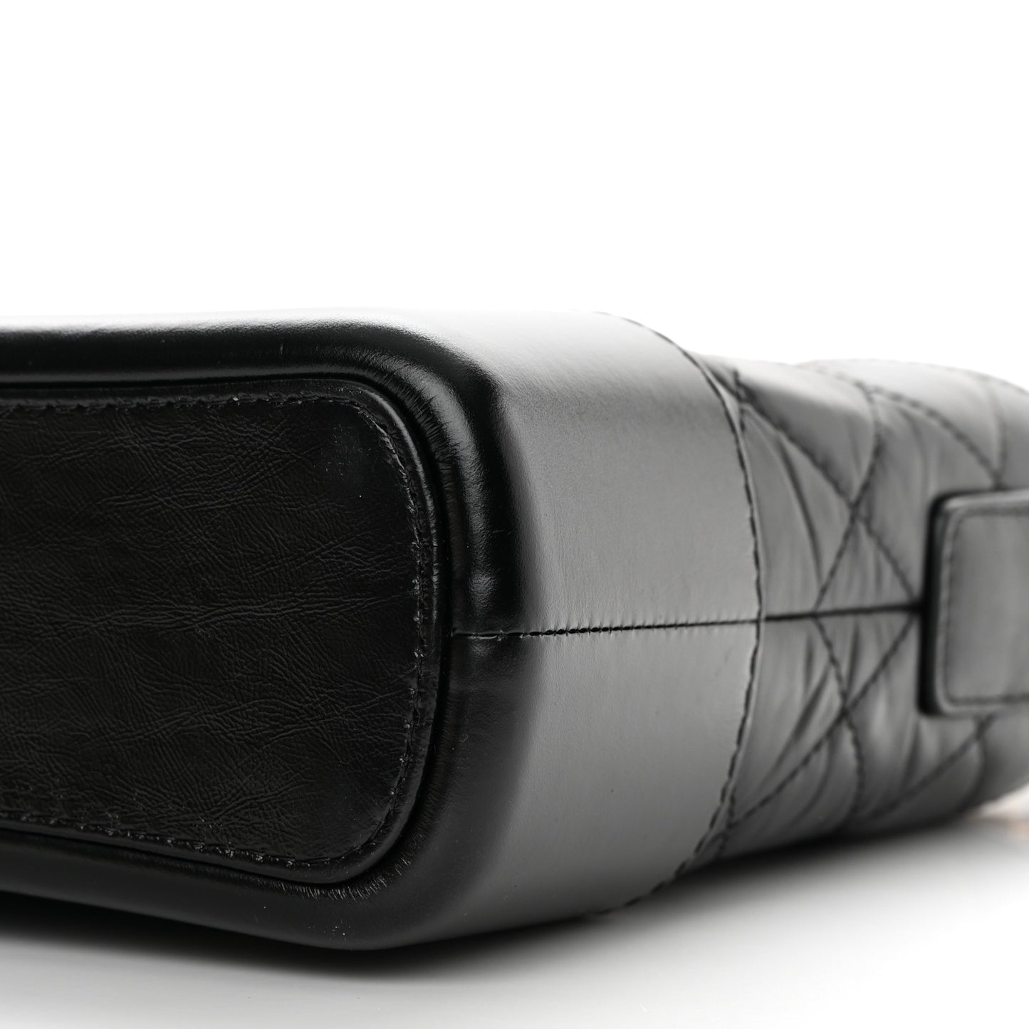 Aged Calfskin Quilted New Medium Gabrielle Hobo Black