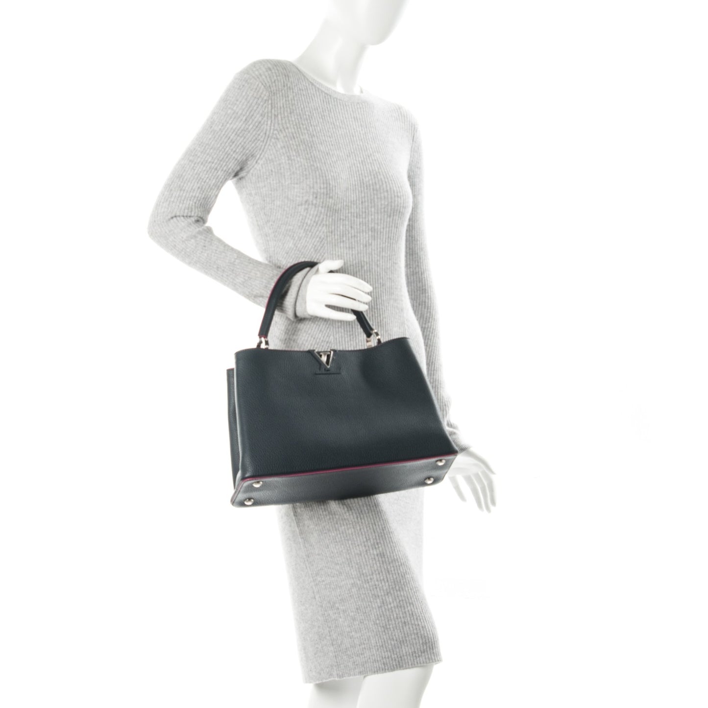 Taurillon Capucines MM Cobalt
