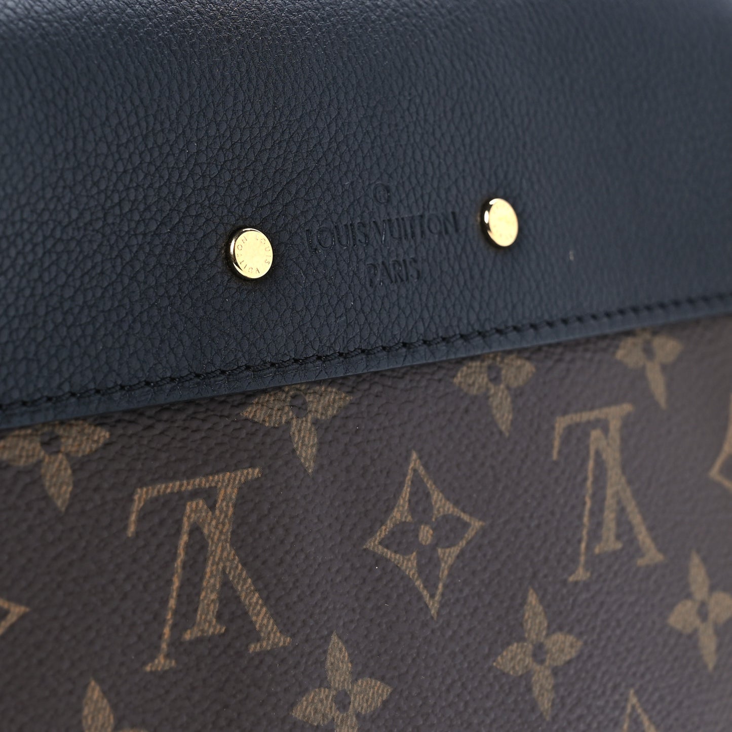 Monogram Pallas Chain Black