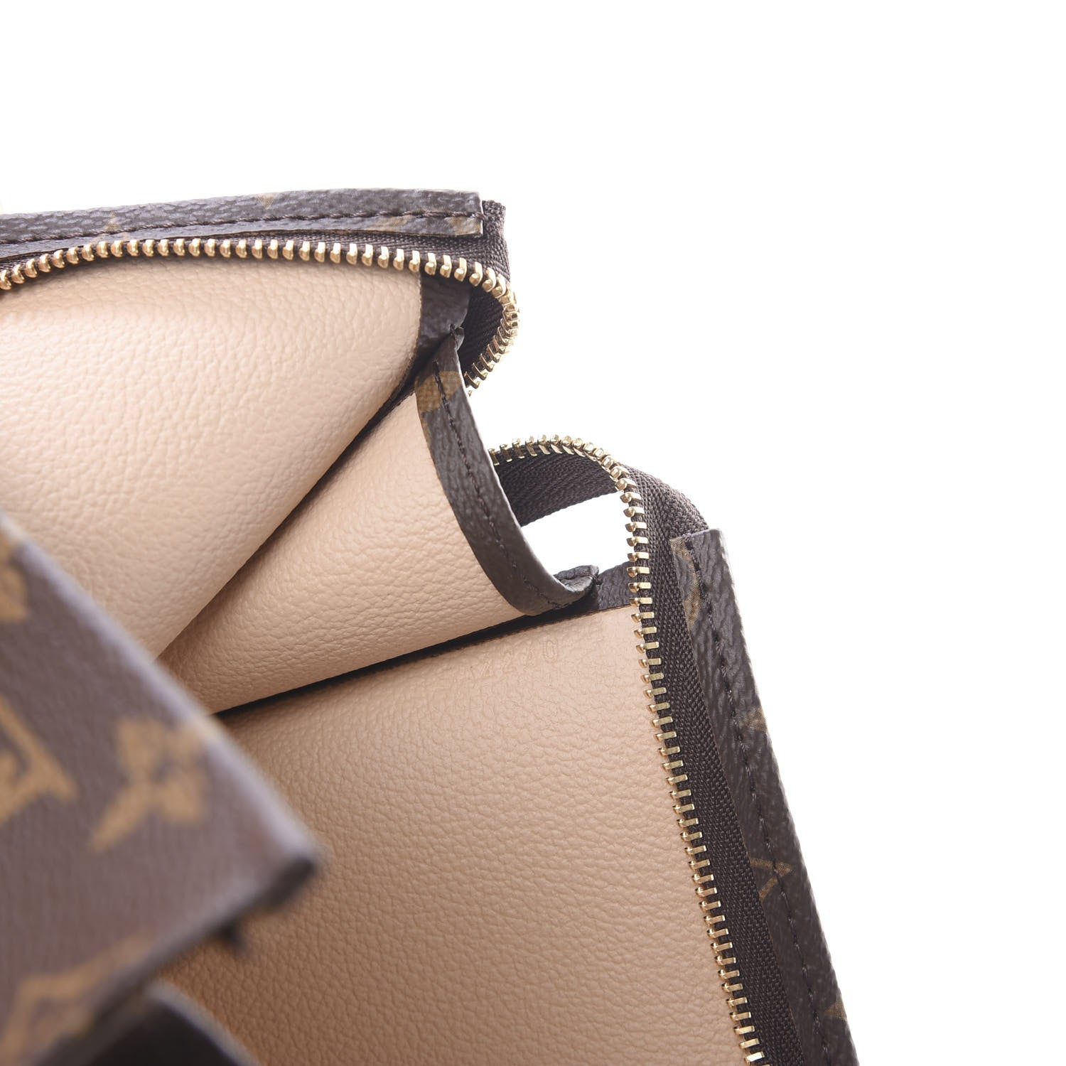 Louis Vuitton Monogram Toiletry Pouch 26 6 of 10