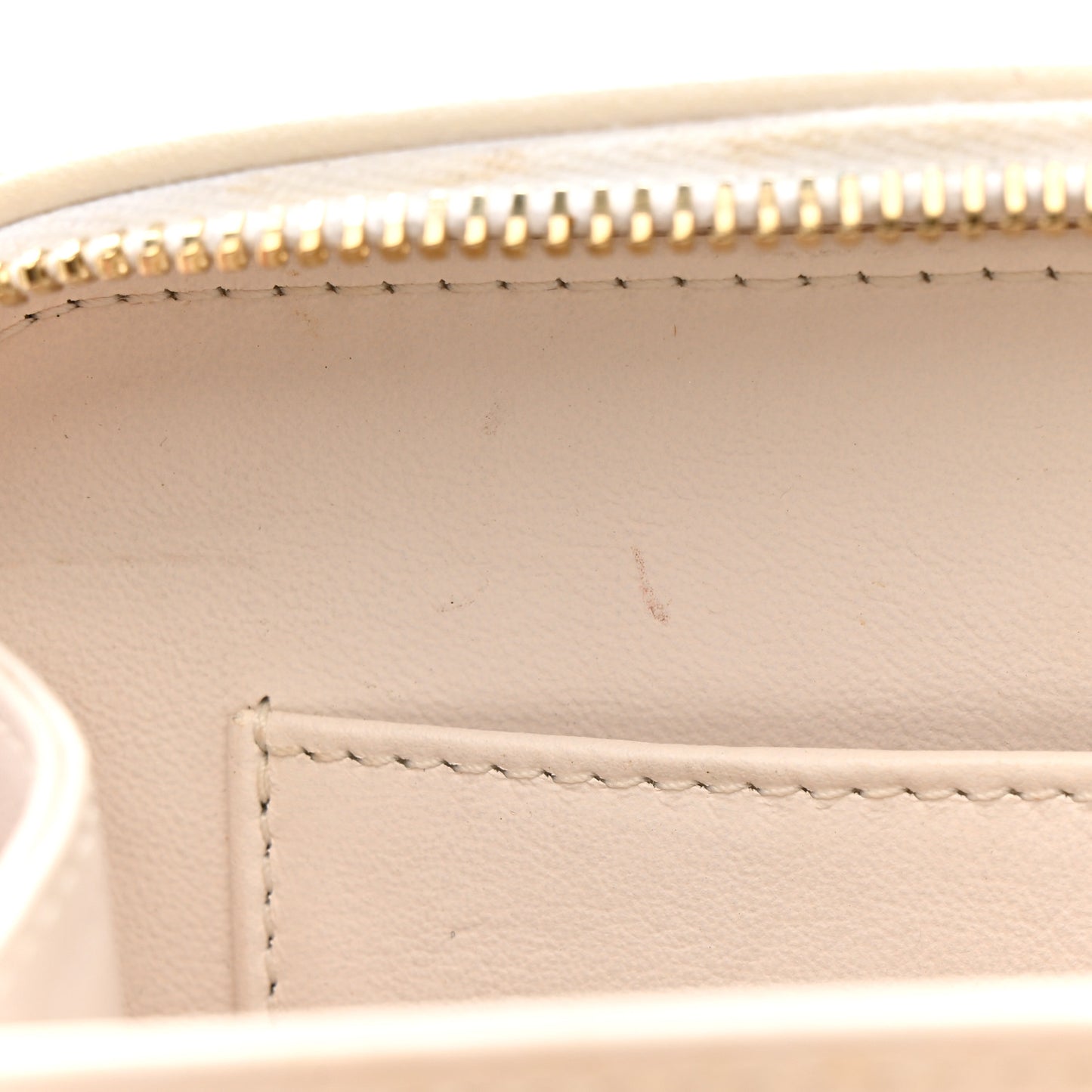 Goatskin Quilted Small CC Filigree Vanity Case White