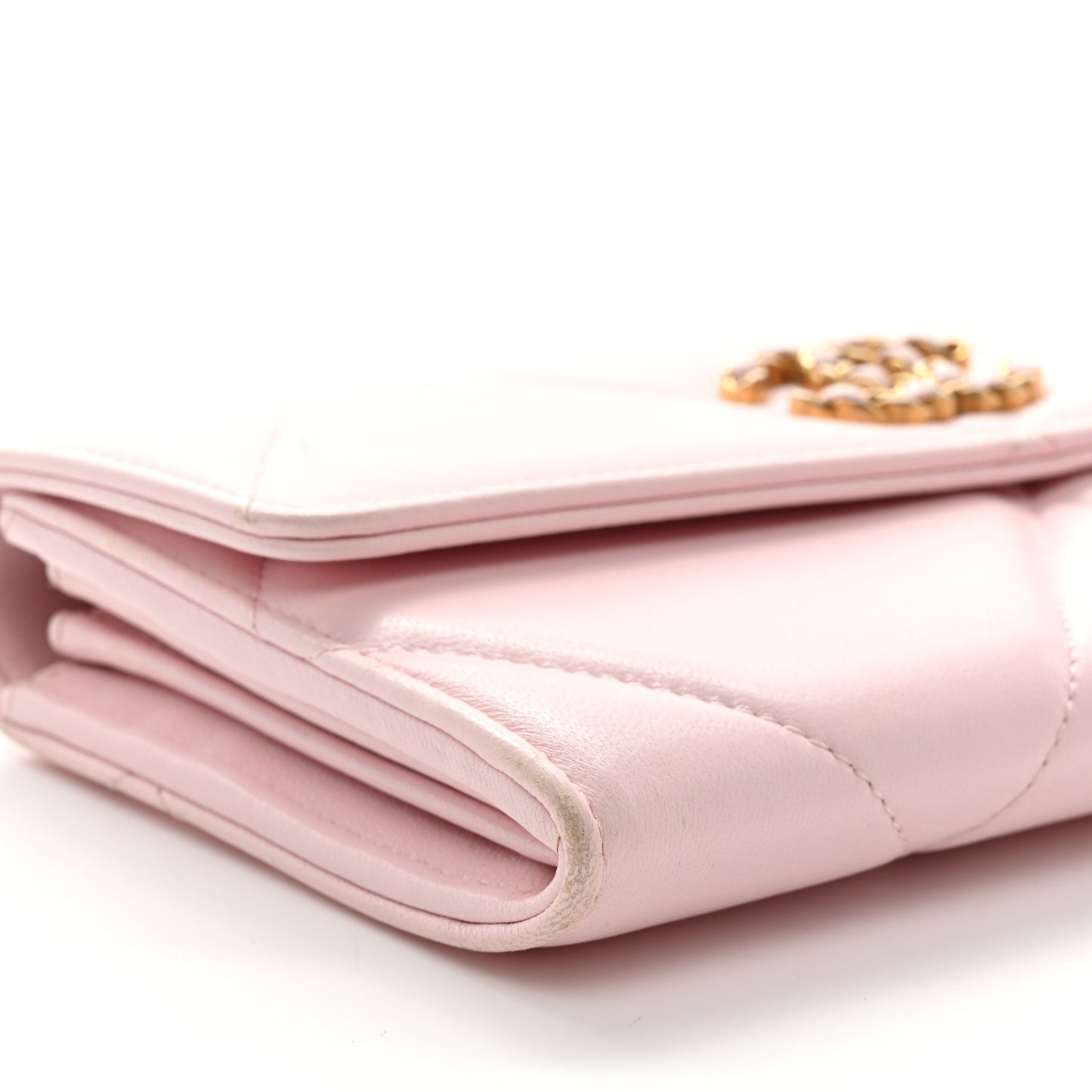 Lambskin Quilted Chanel 19 Flap Wallet Light Pink