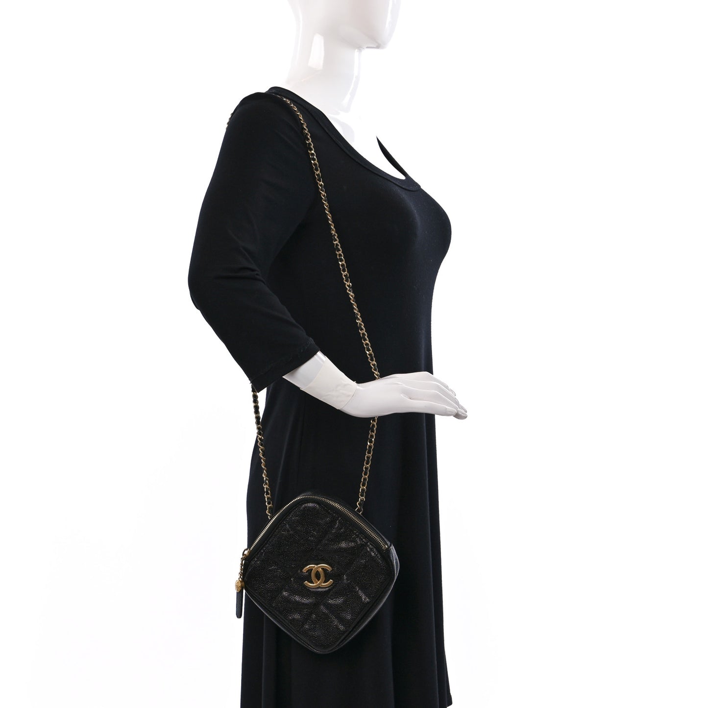 Caviar Quilted Diamond Clutch With Chain Black
