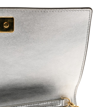 Fendi Vitello Catalan Mirror Logo Embossed Medium Wallet On Chain Argento 12 of 17
