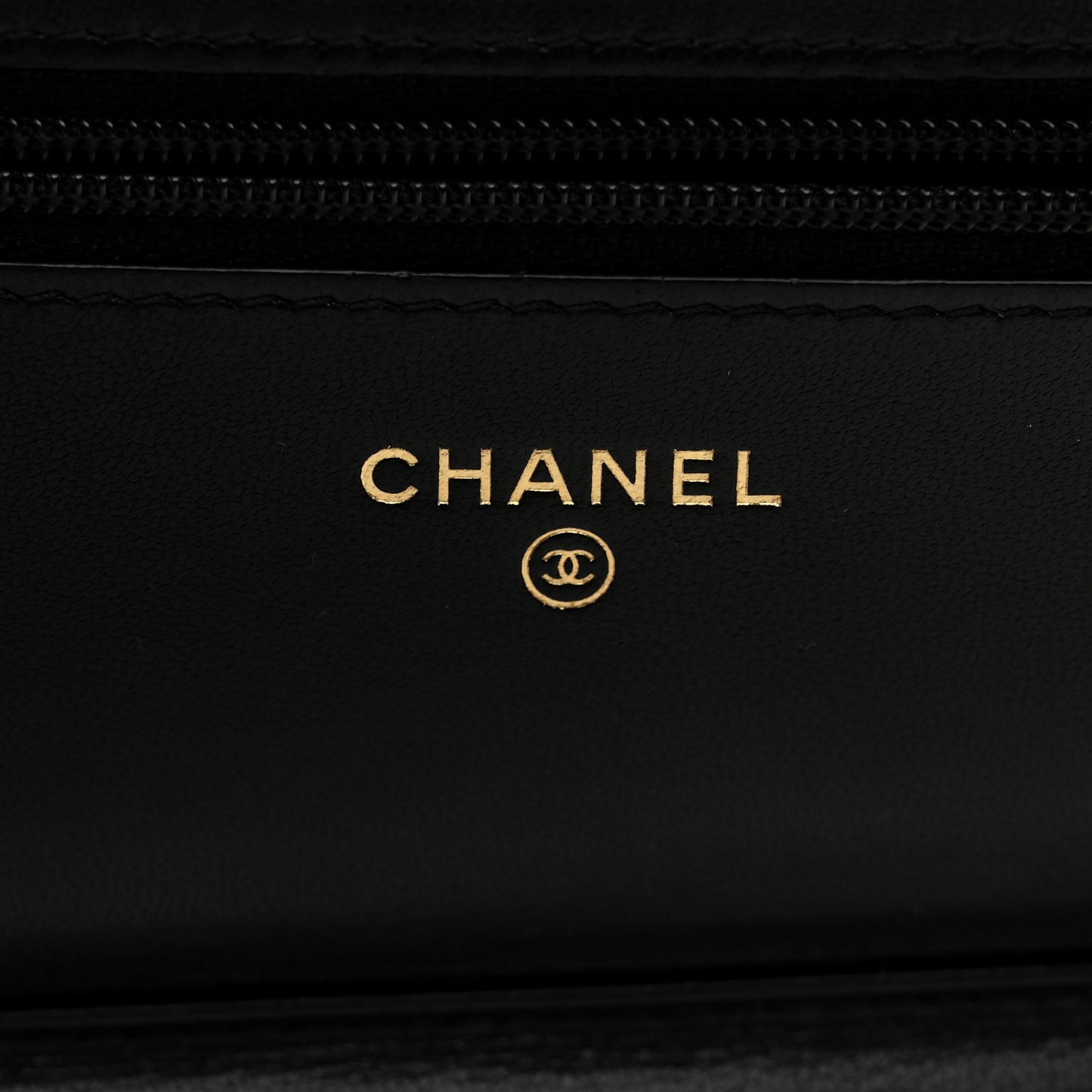 Lambskin Quilted Infinity Wallet On Chain WOC Black