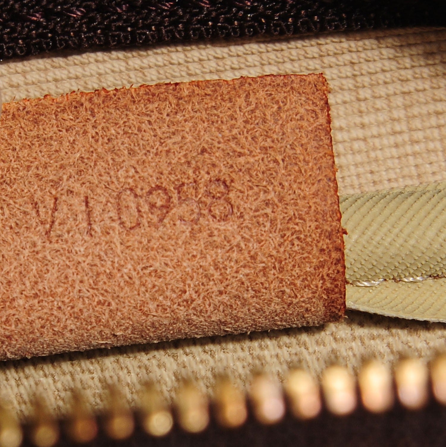 Louis Vuitton Monogram Deauville 7 of 7