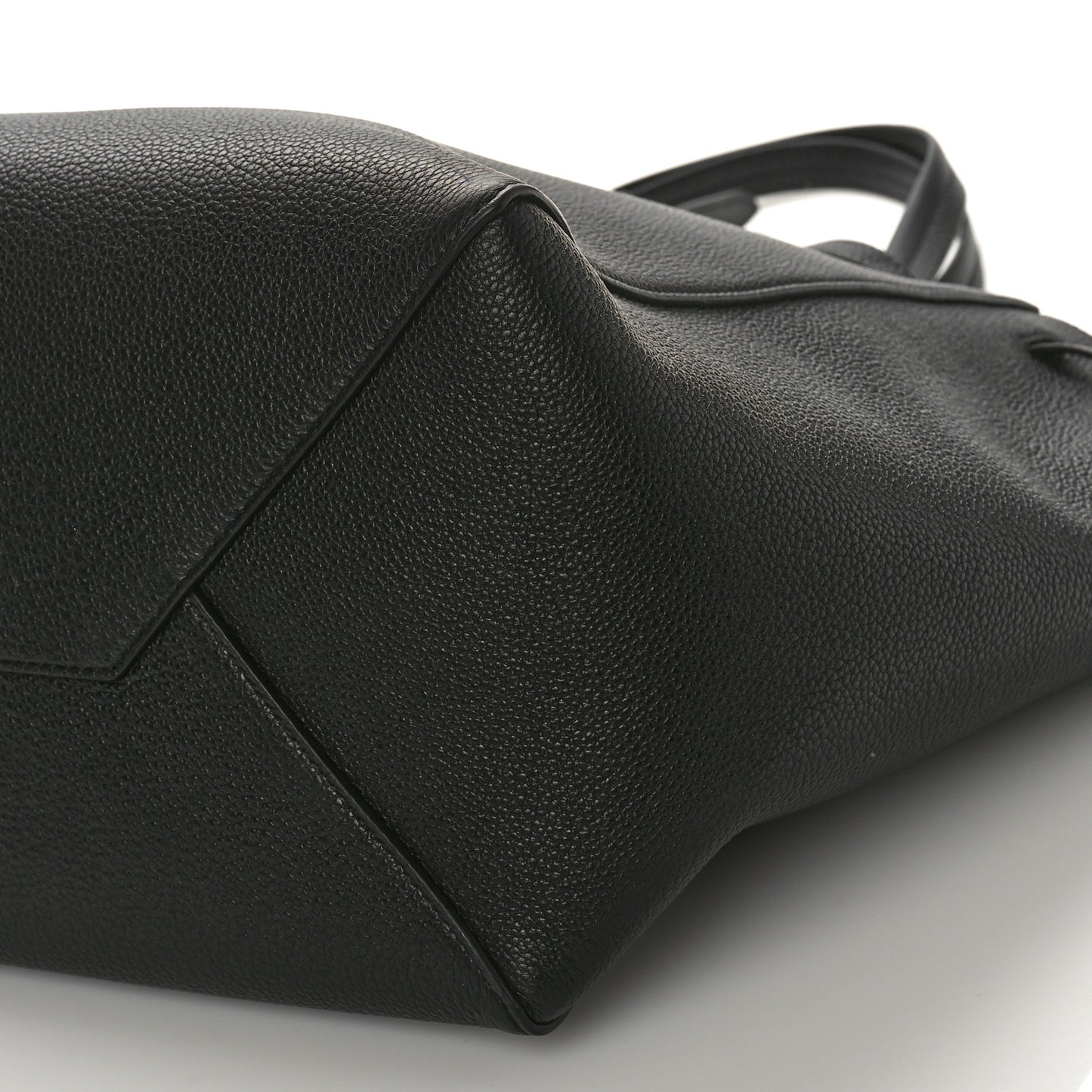 Soft Grained Calfskin Small Belt Cabas Phantom Black