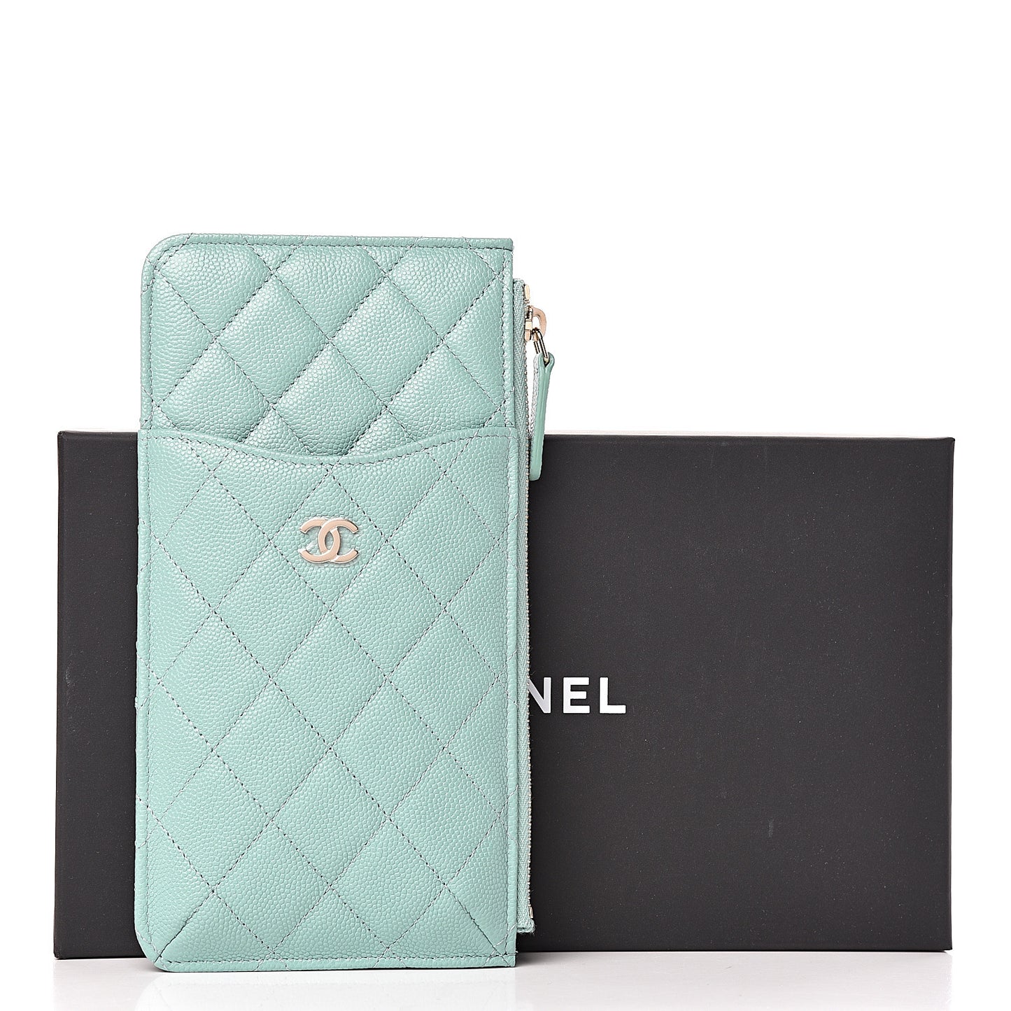 Caviar Quilted Classic iPhone Pouch Green