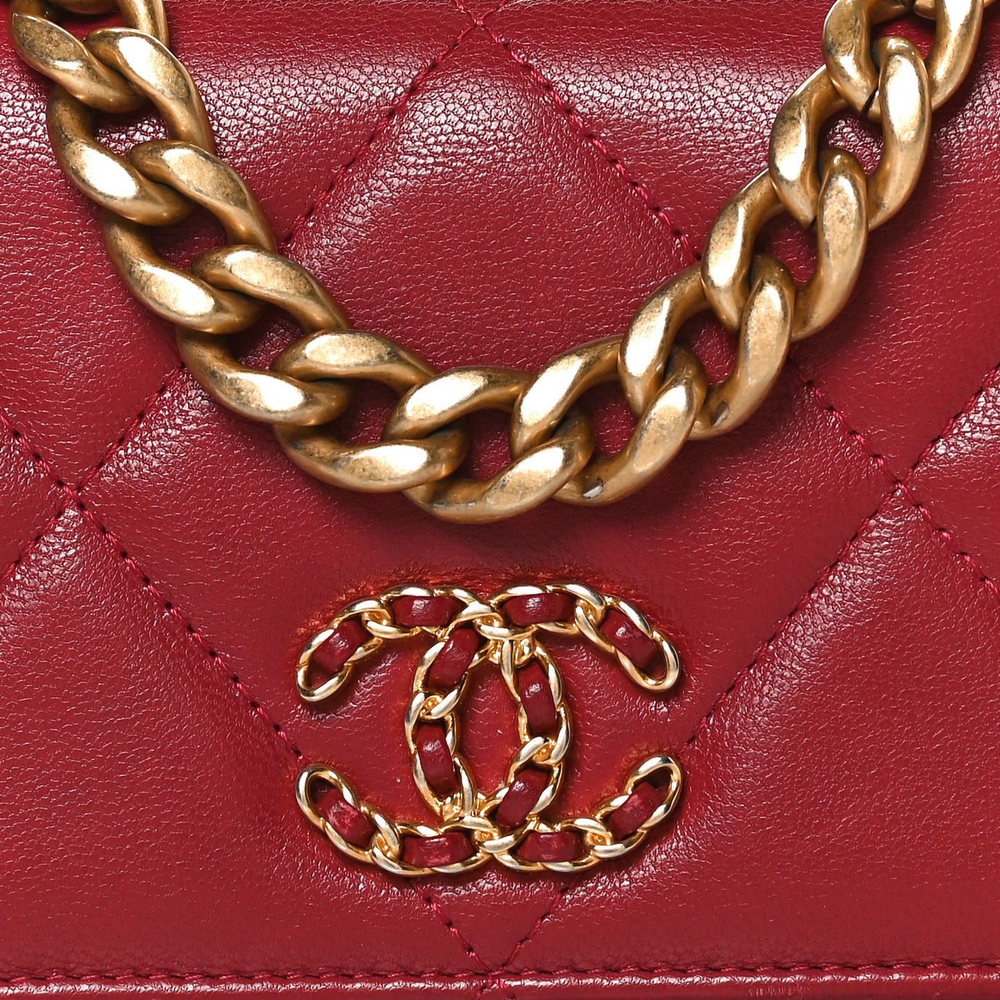 Goatskin Quilted Chanel 19 Wallet On Chain WOC Red
