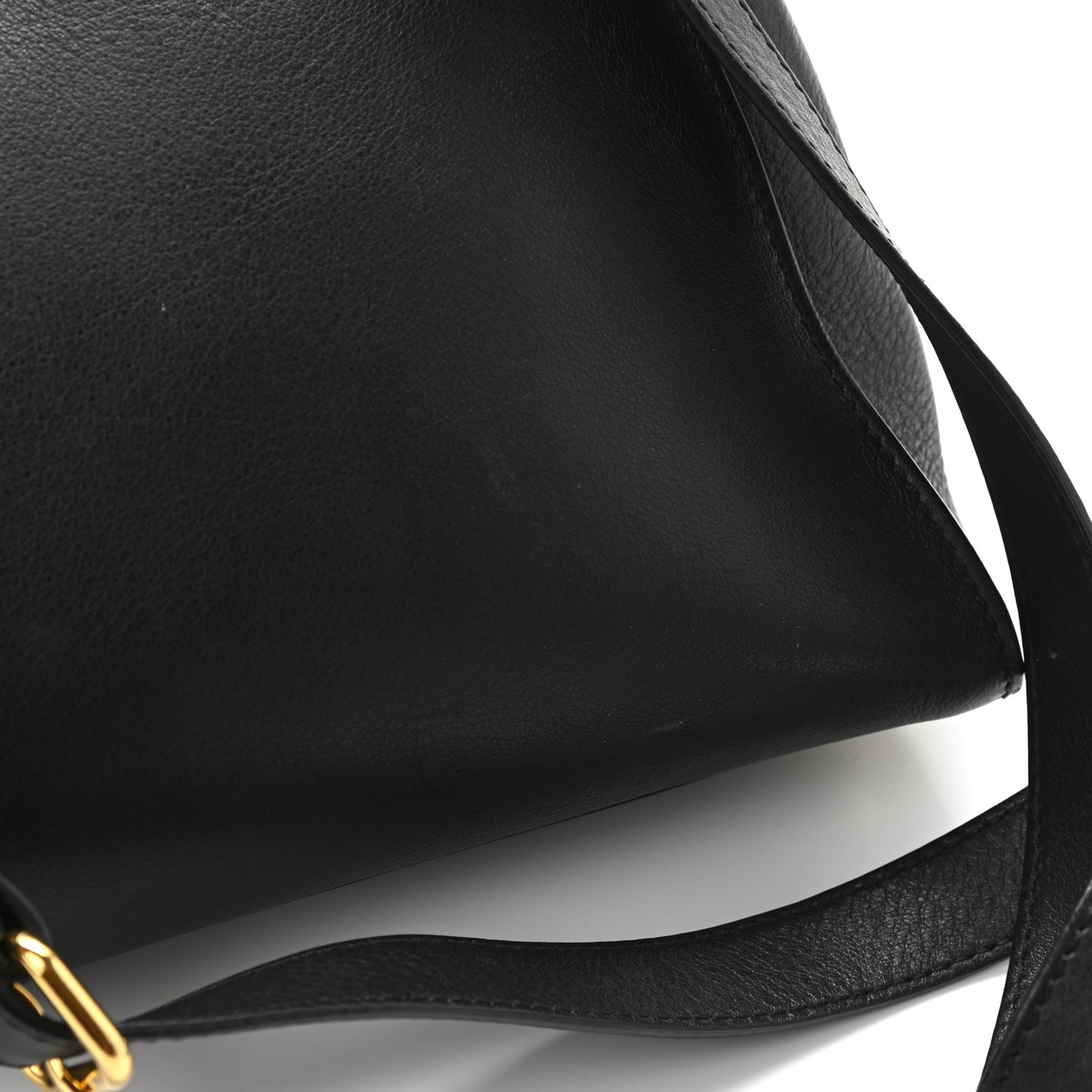 Vitello Seta Shiny Nappa Medium Peekaboo Iconic Satchel Black
