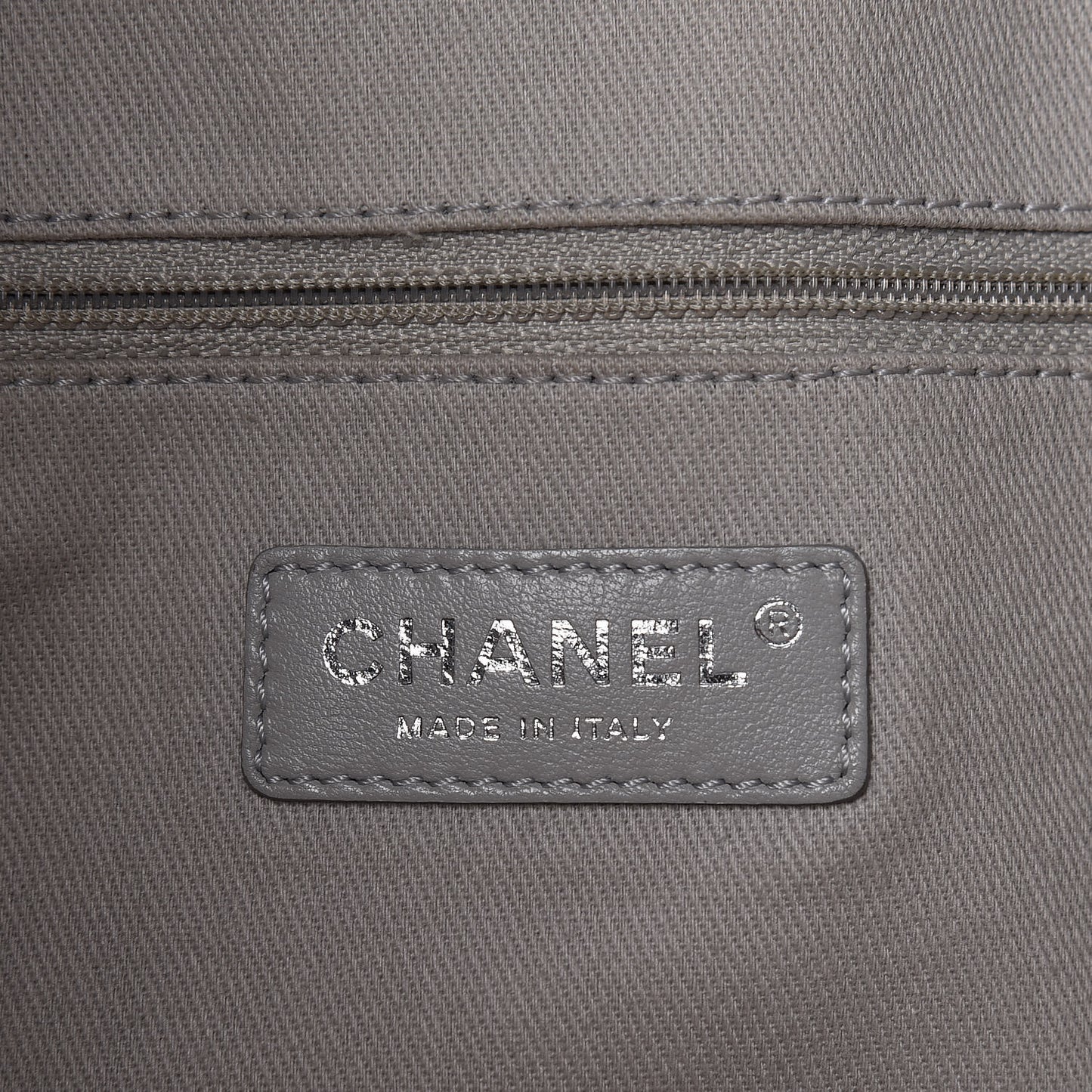 Glazed Calfskin Large Deauville Tote Black