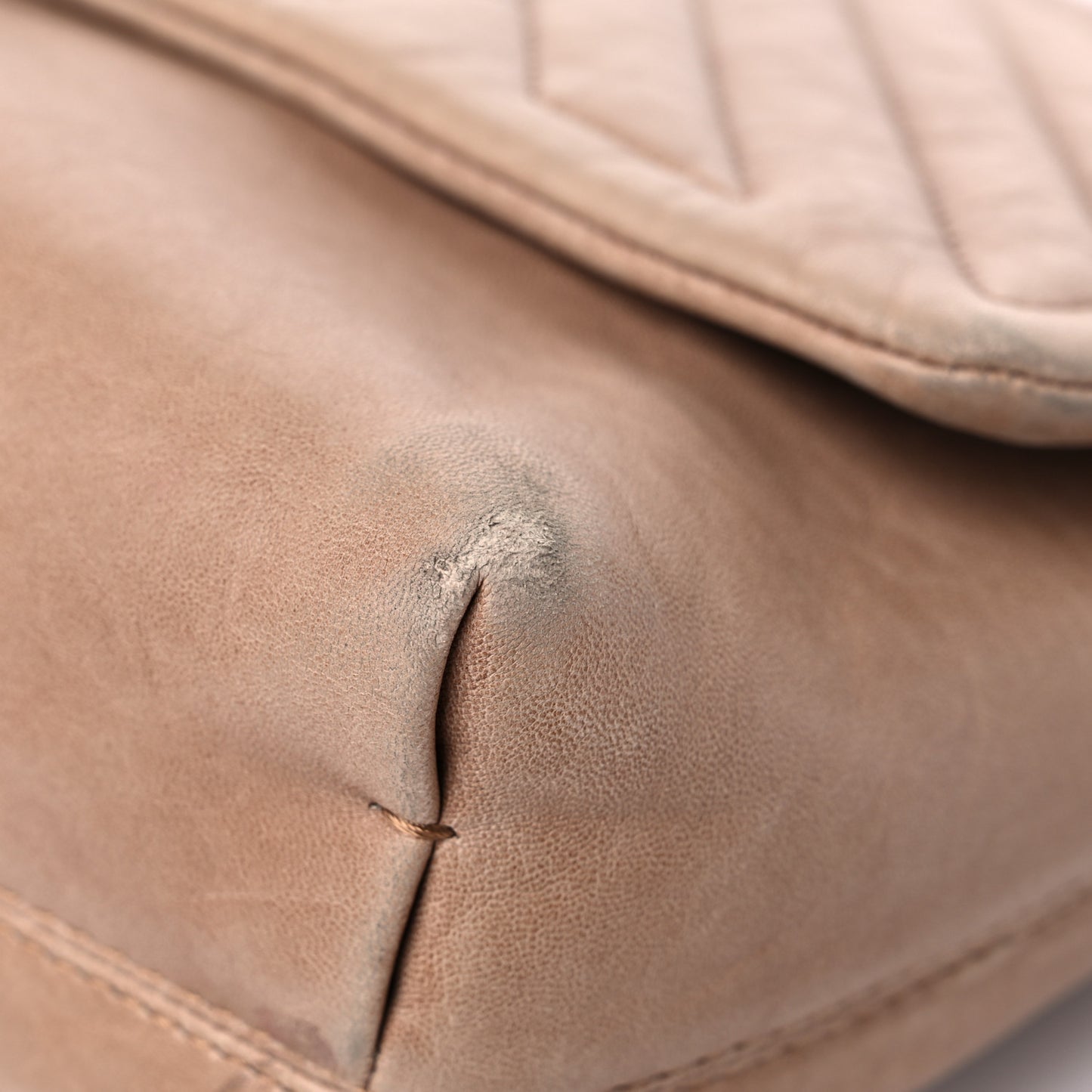 Lambskin Quilted Medium Happy Shoulder Bag Mastic