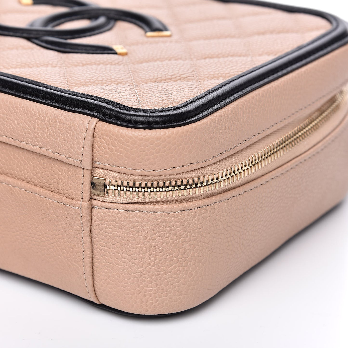 Caviar Quilted Medium CC Filigree Vanity Case Beige Black