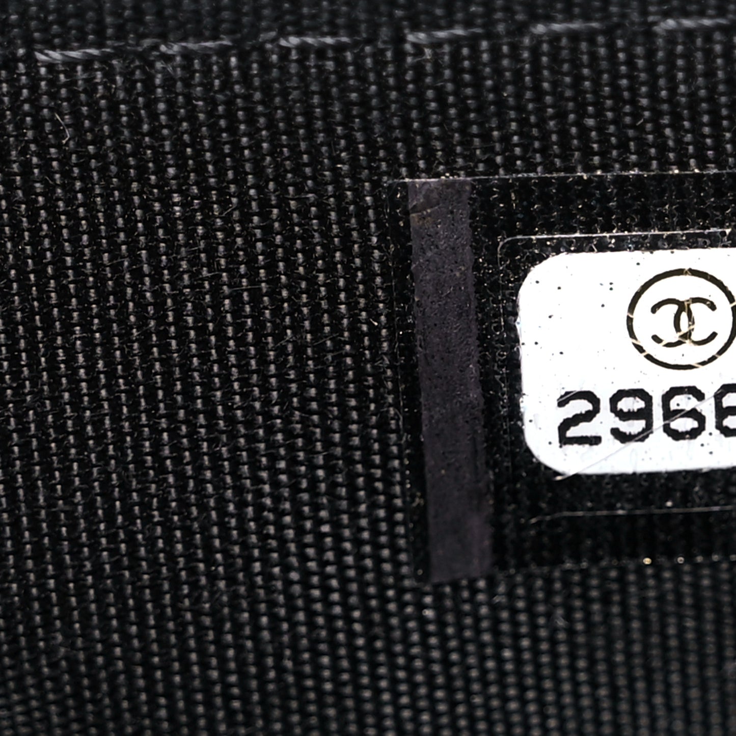 Caviar Quilted CC Filigree Wallet On Chain WOC Black