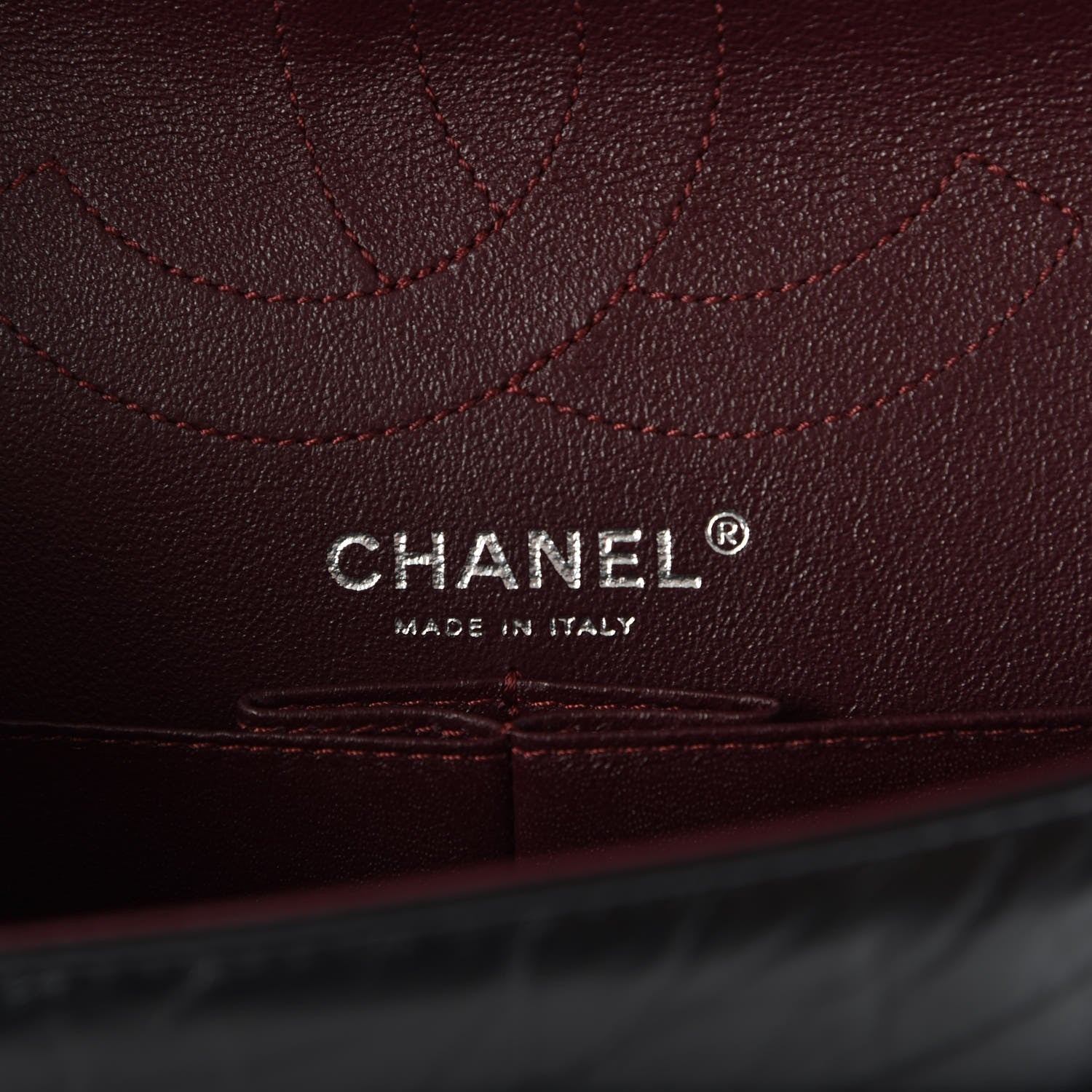 Chanel Aged Calfskin Chevron 2.55 Reissue 226 So Black 7 of 9