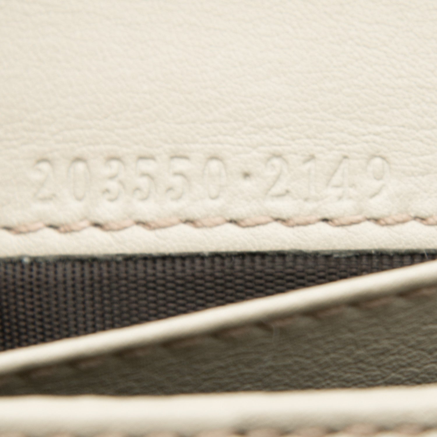 Gucci Guccissima Heart Continental Wallet Off White 7 of 7