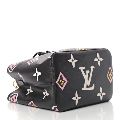 Louis Vuitton Monogram Giant Wild At Heart Neonoe MM Black 4 of 9