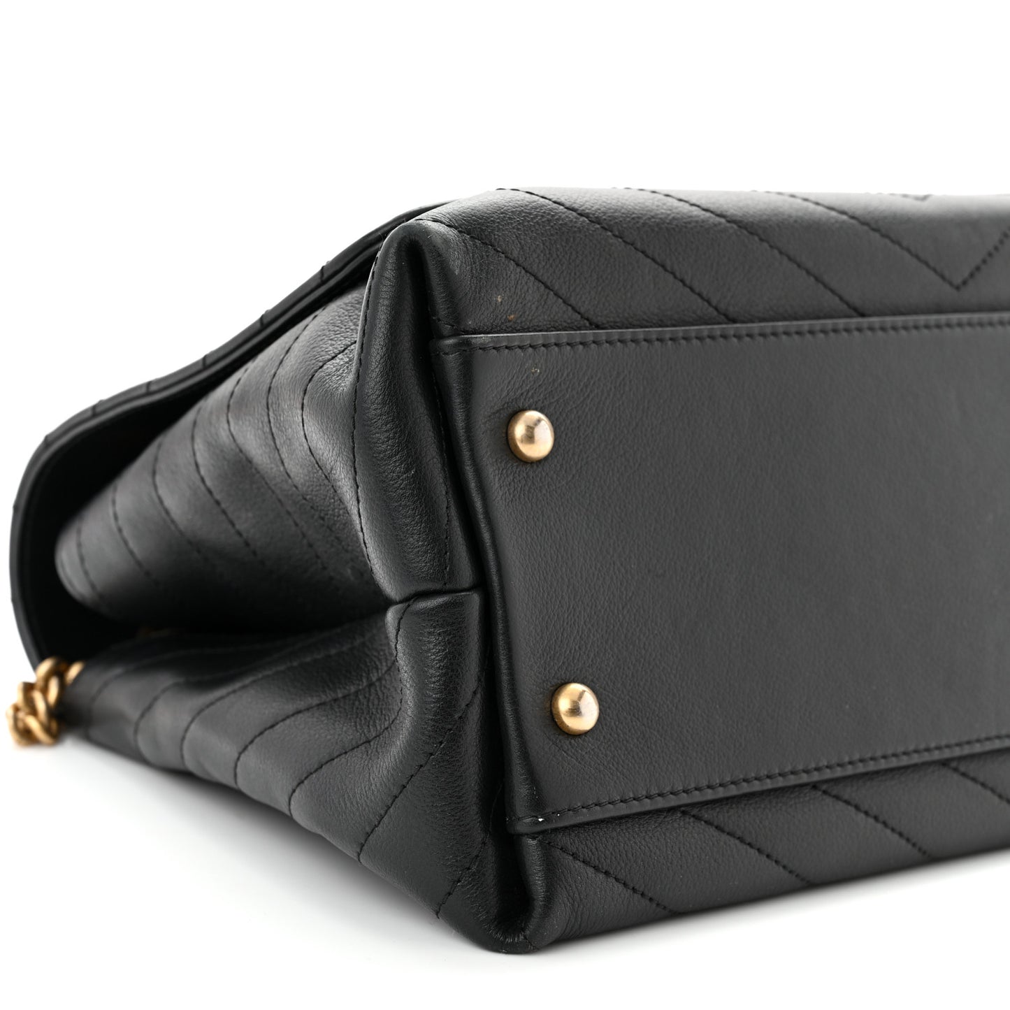 Grained Calfskin Elaphe Stitched Medium Chevron Chic Top Handle Flap Black