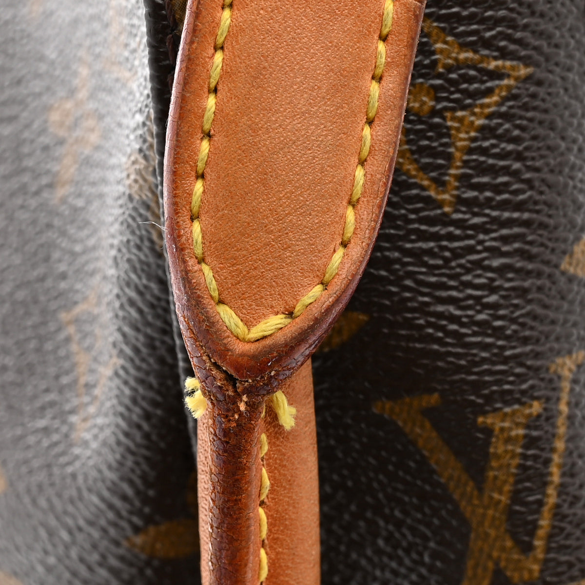 Louis Vuitton Monogram Looping GM 16 of 16