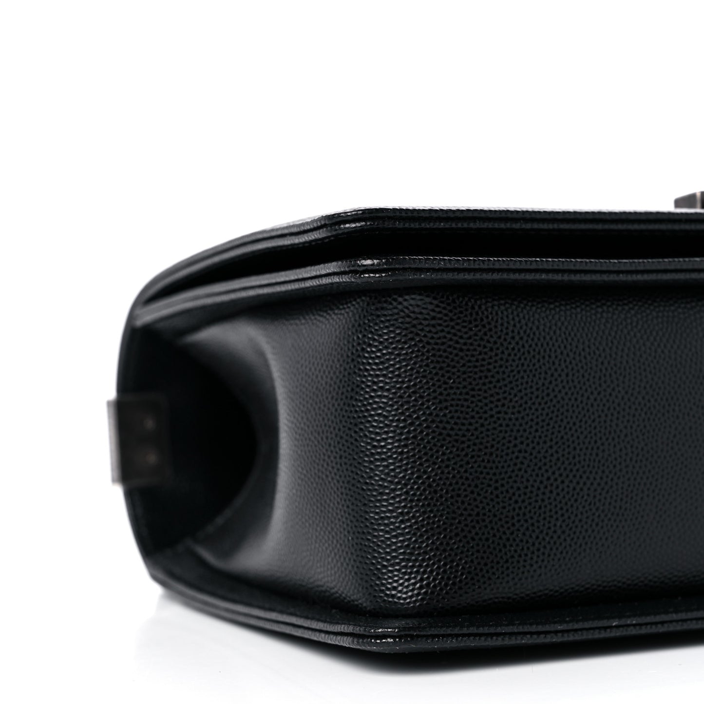 Caviar Quilted Medium Boy Flap Black